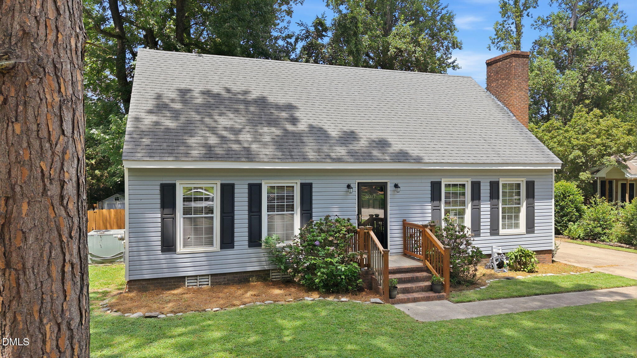 main property photo 40