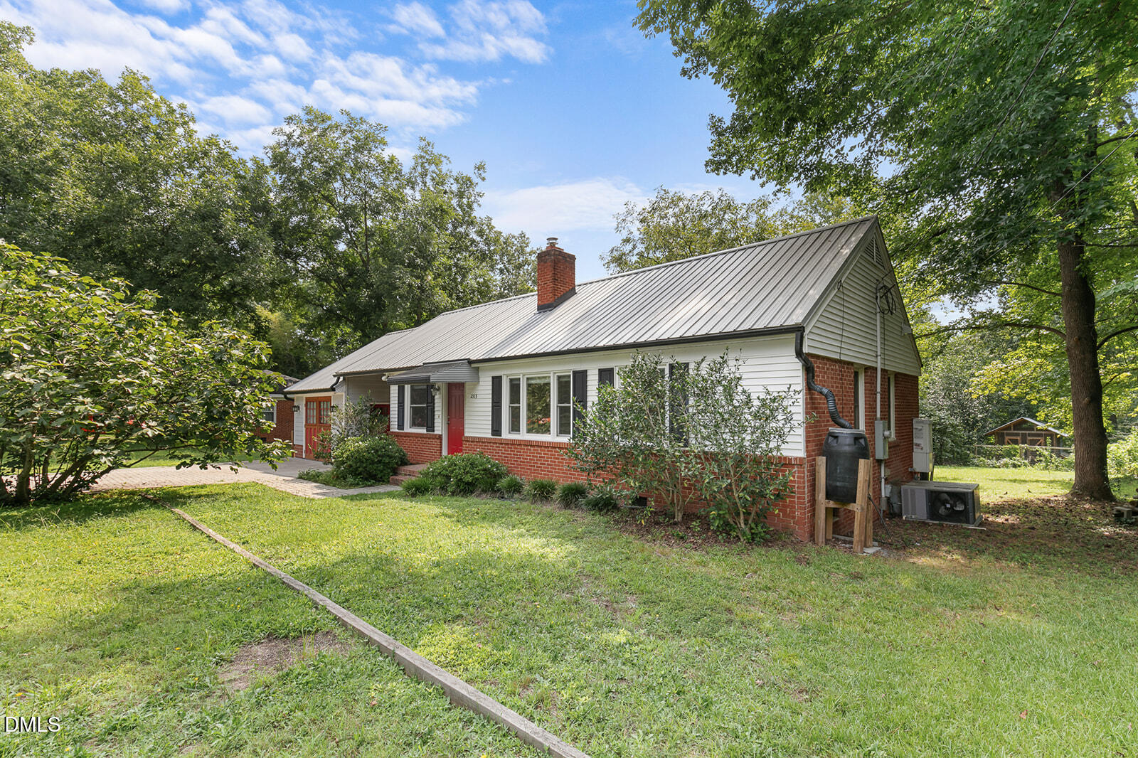 main property photo 38
