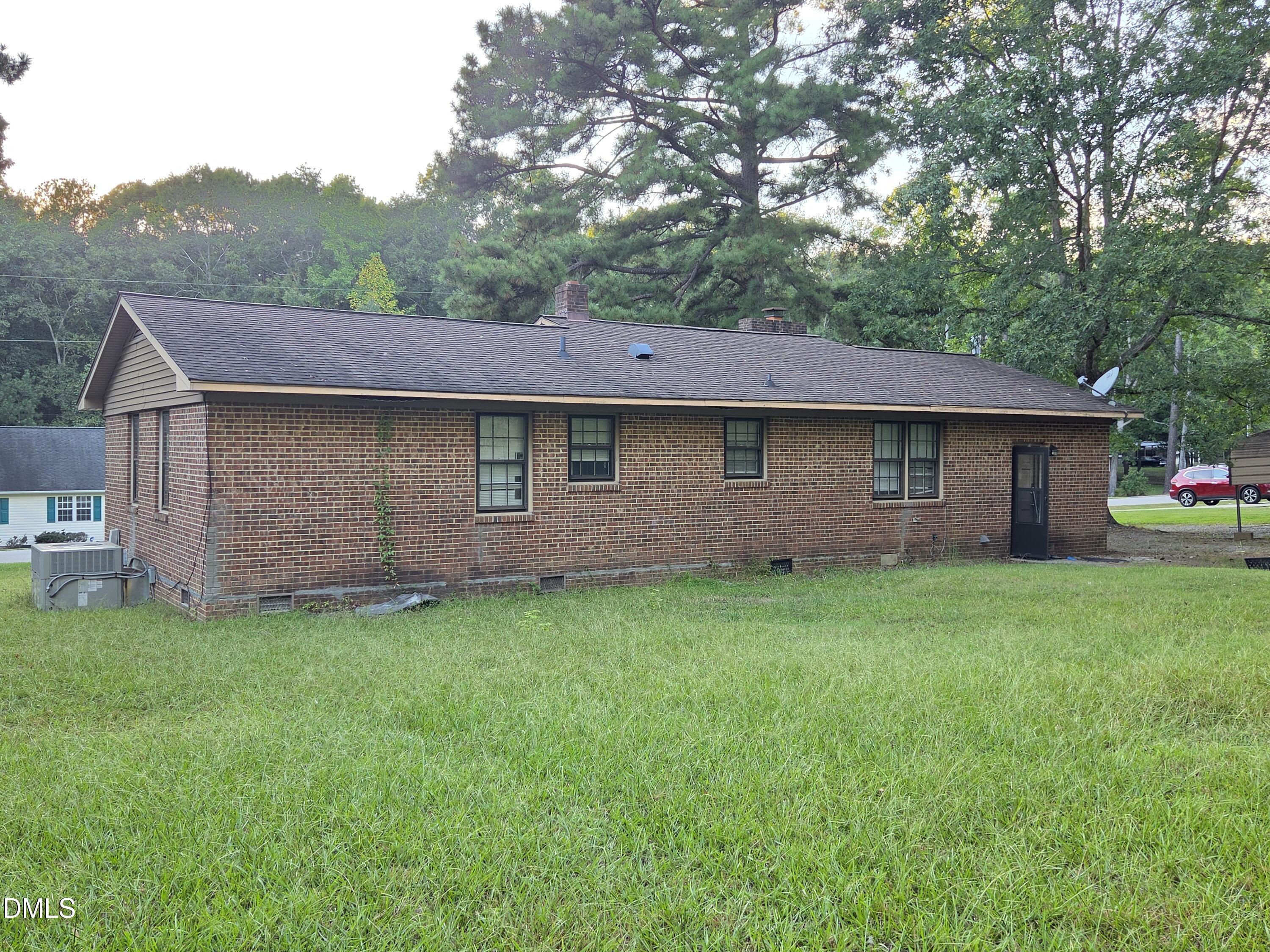 main property photo 12