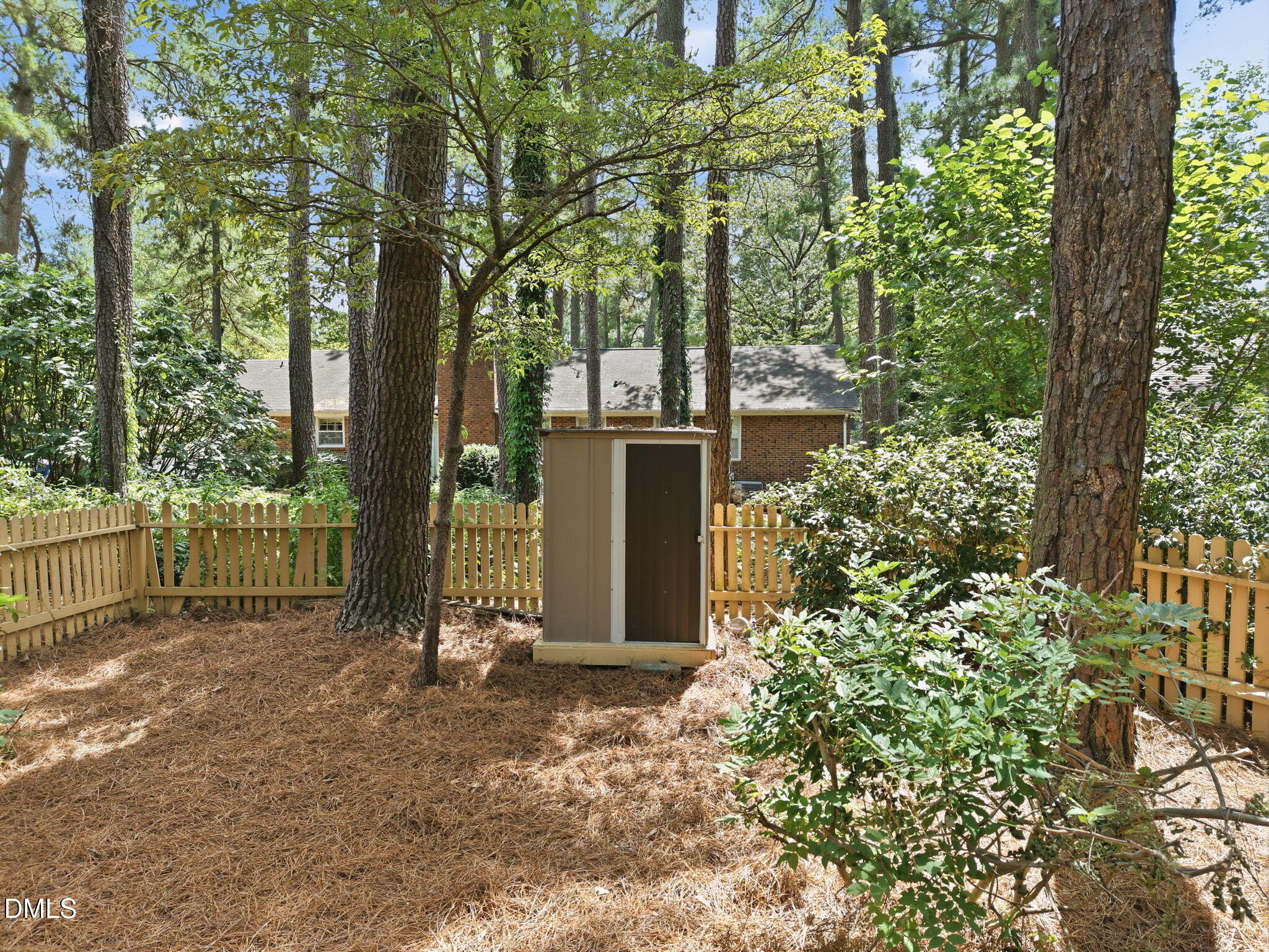 main property photo 15