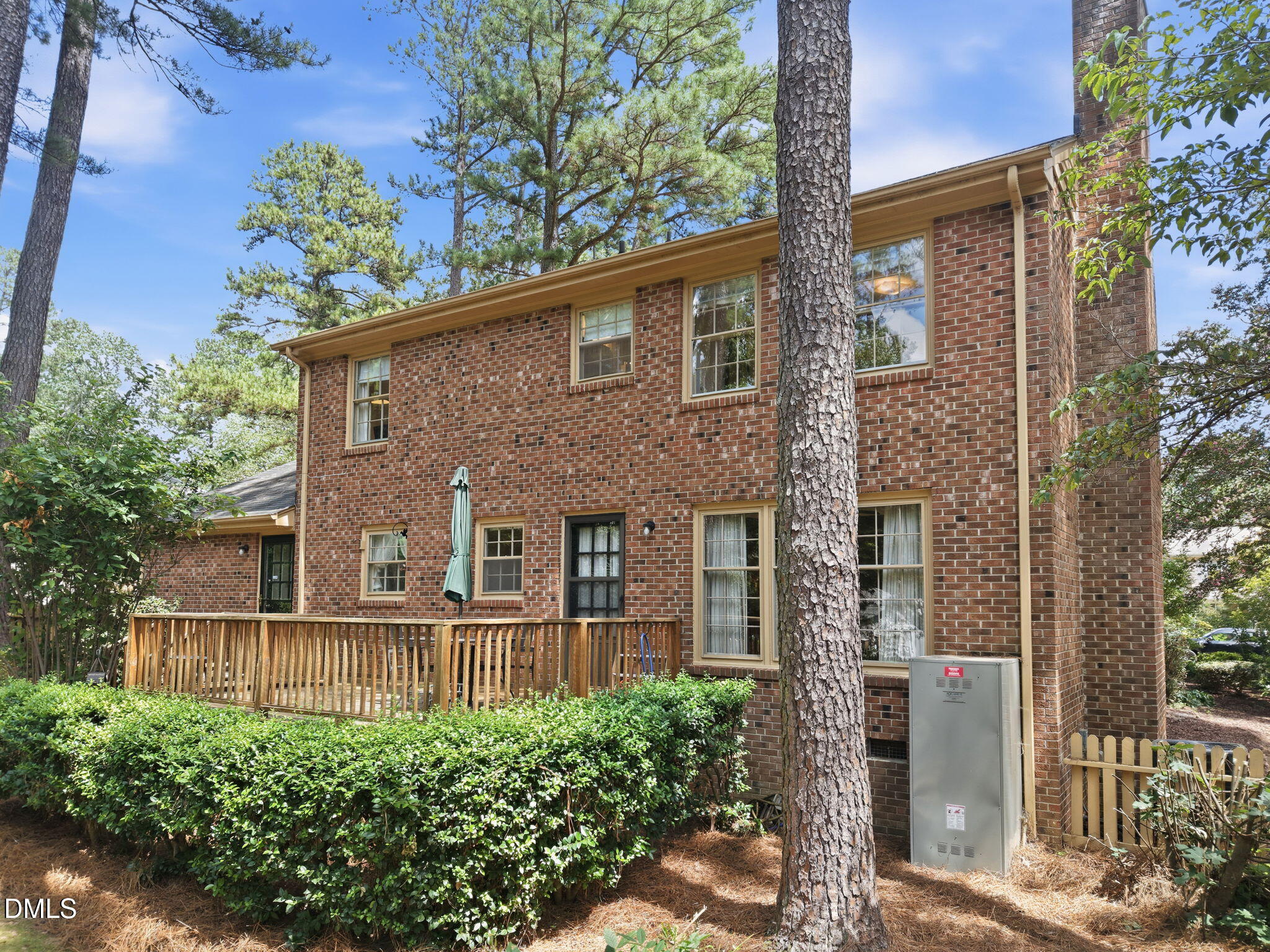main property photo 16