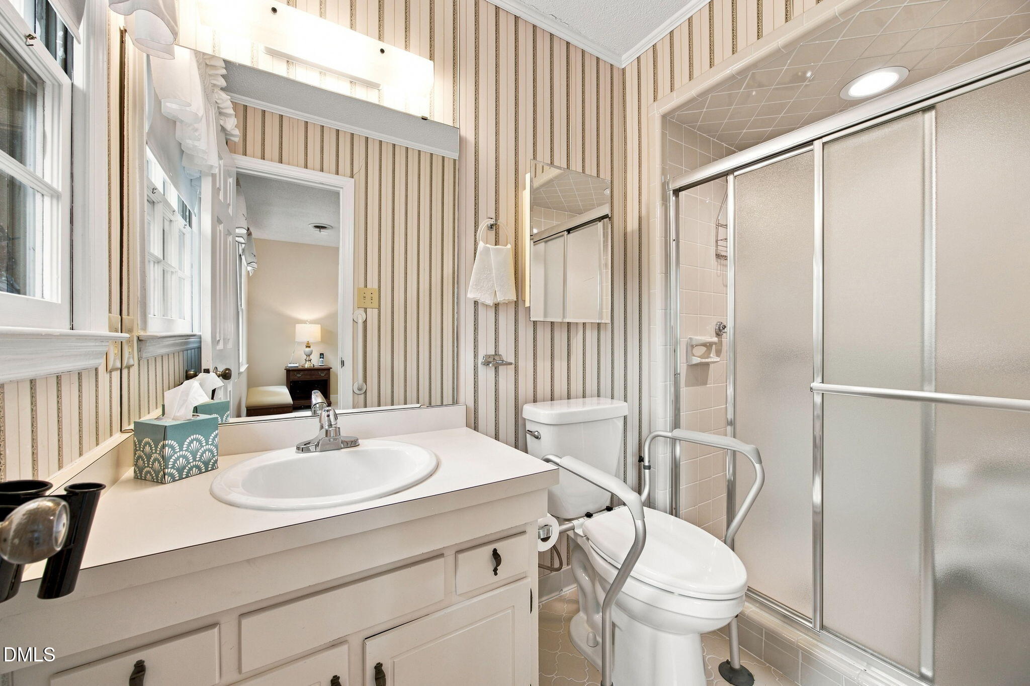 main property photo 46