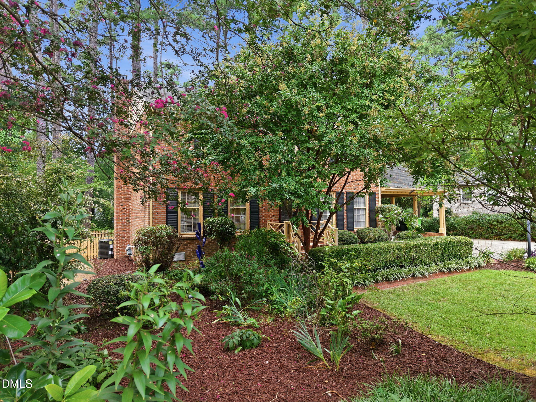 main property photo 7
