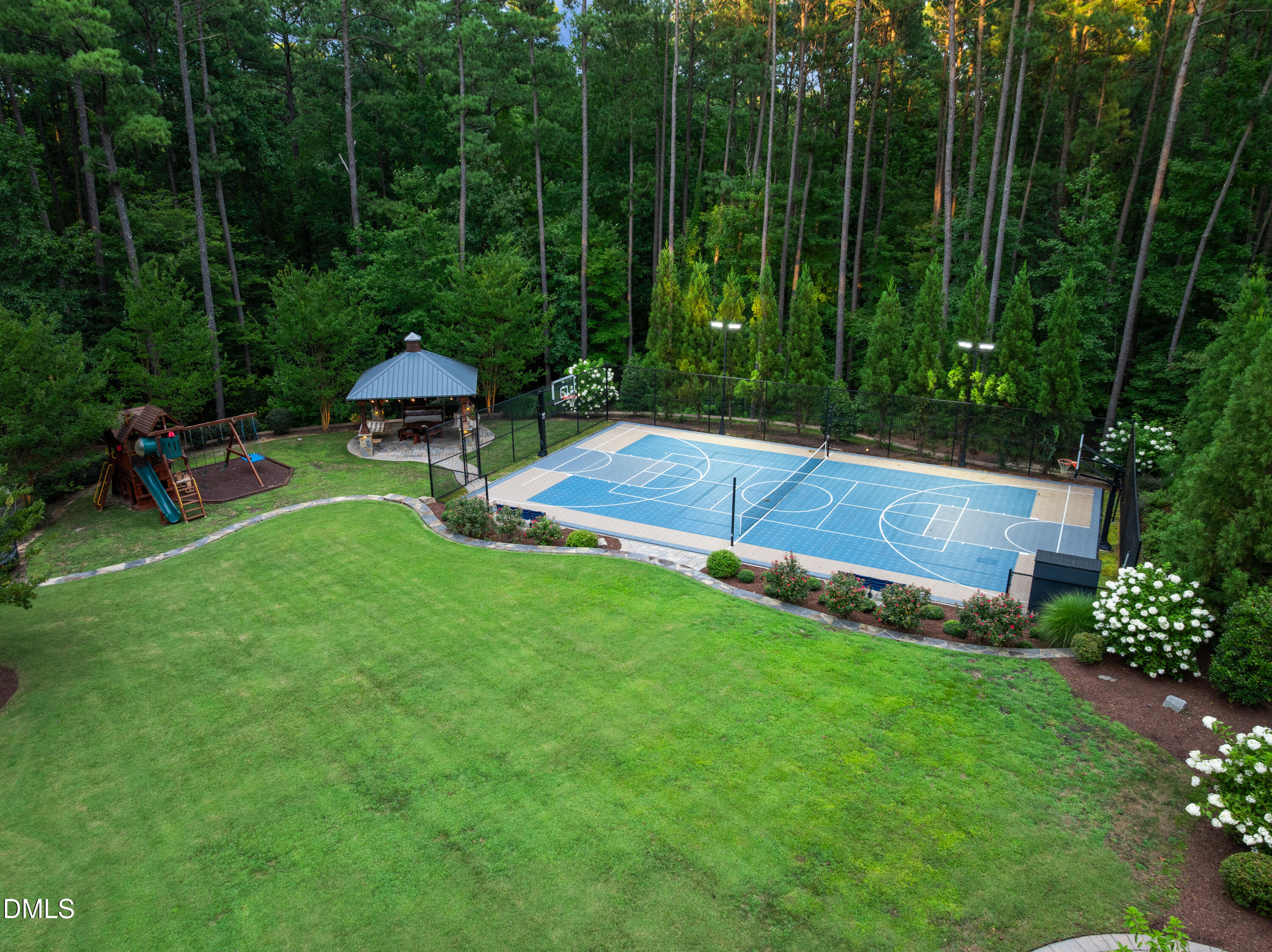 main property photo 74