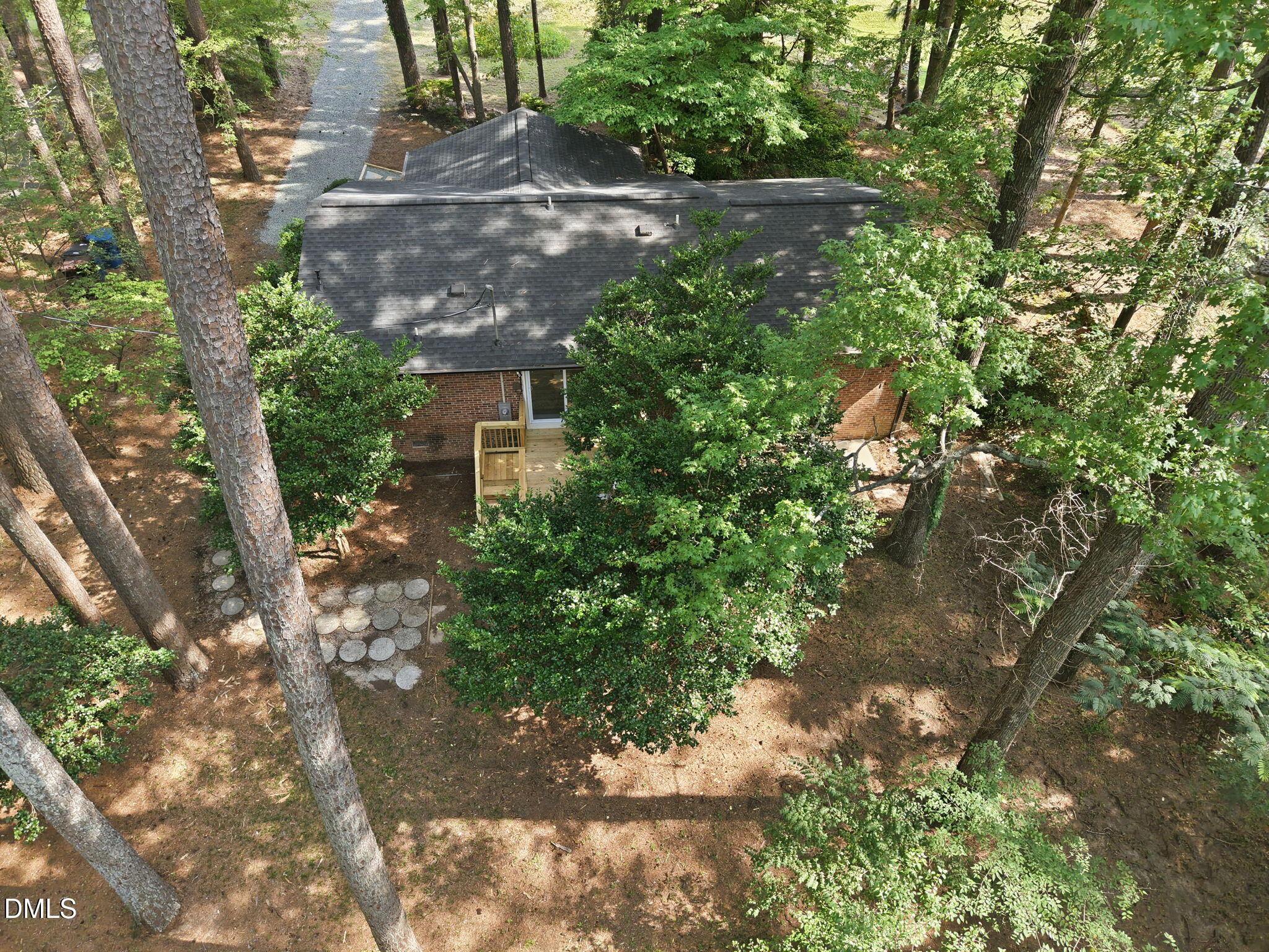 main property photo 31