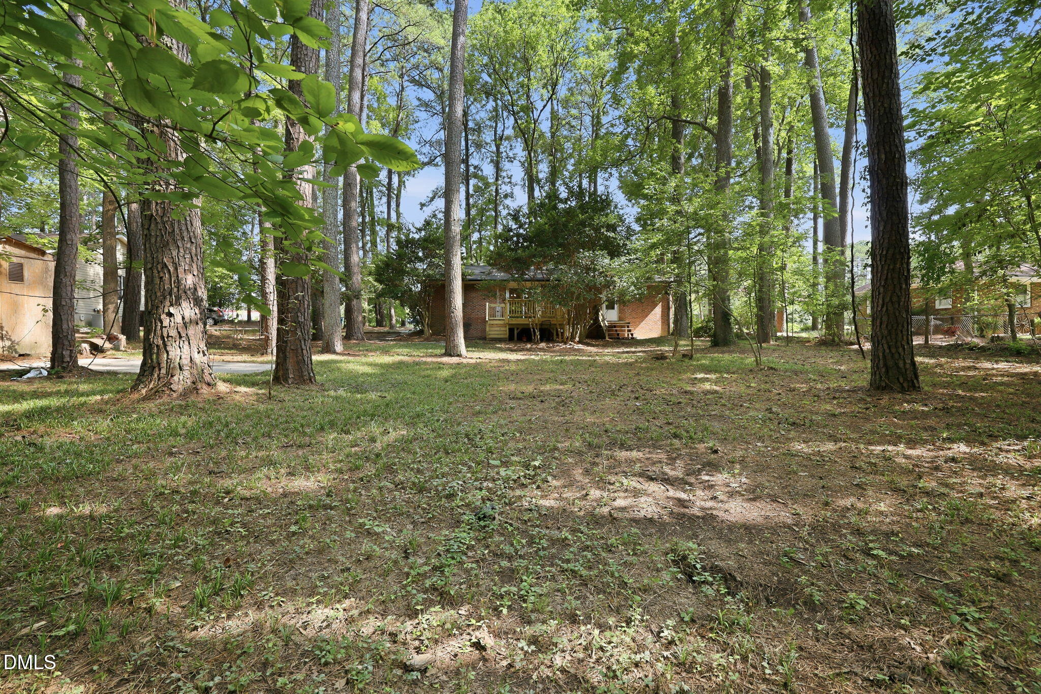 main property photo 40