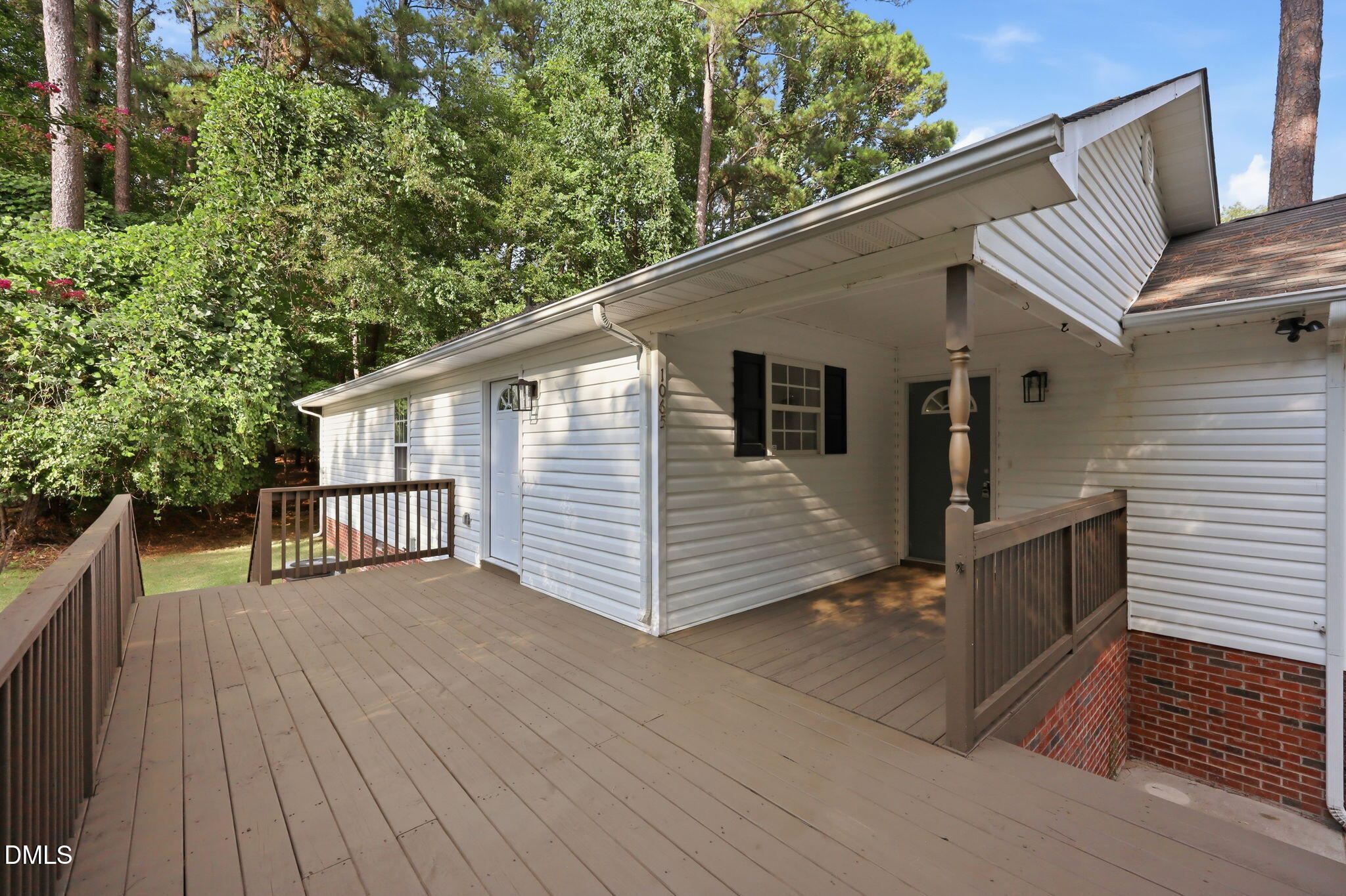 main property photo 29