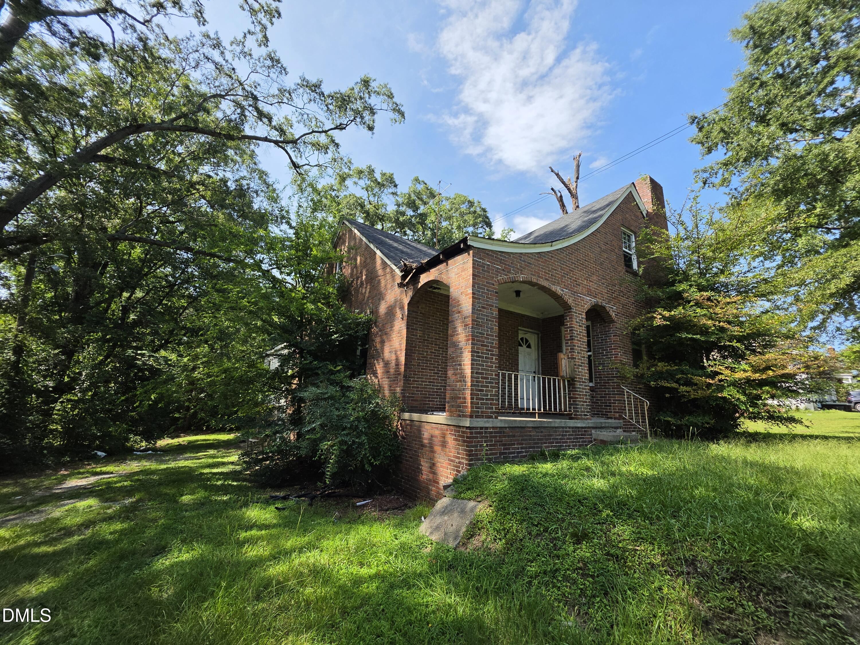 main property photo 3