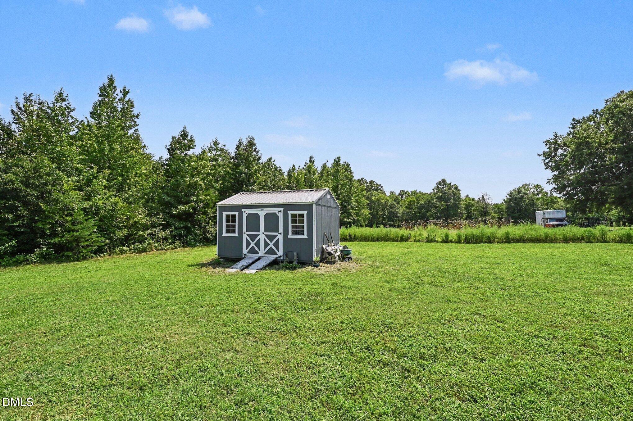 main property photo 27