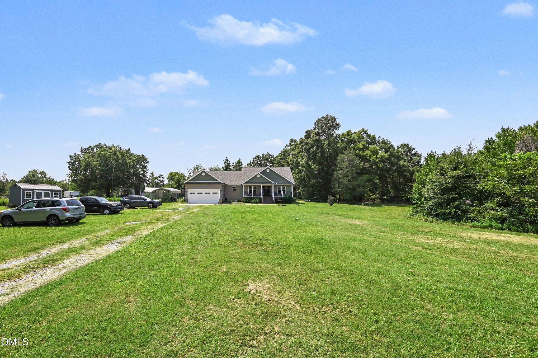 main property photo 28