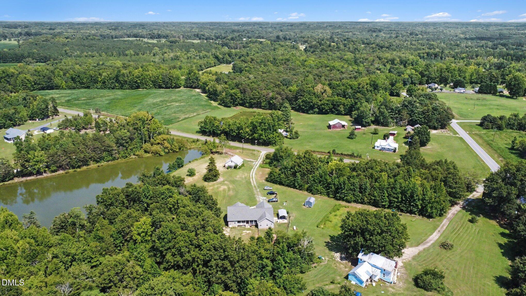 main property photo 40