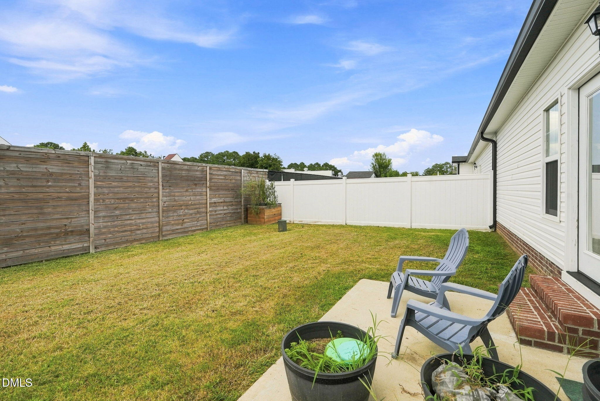 main property photo 21
