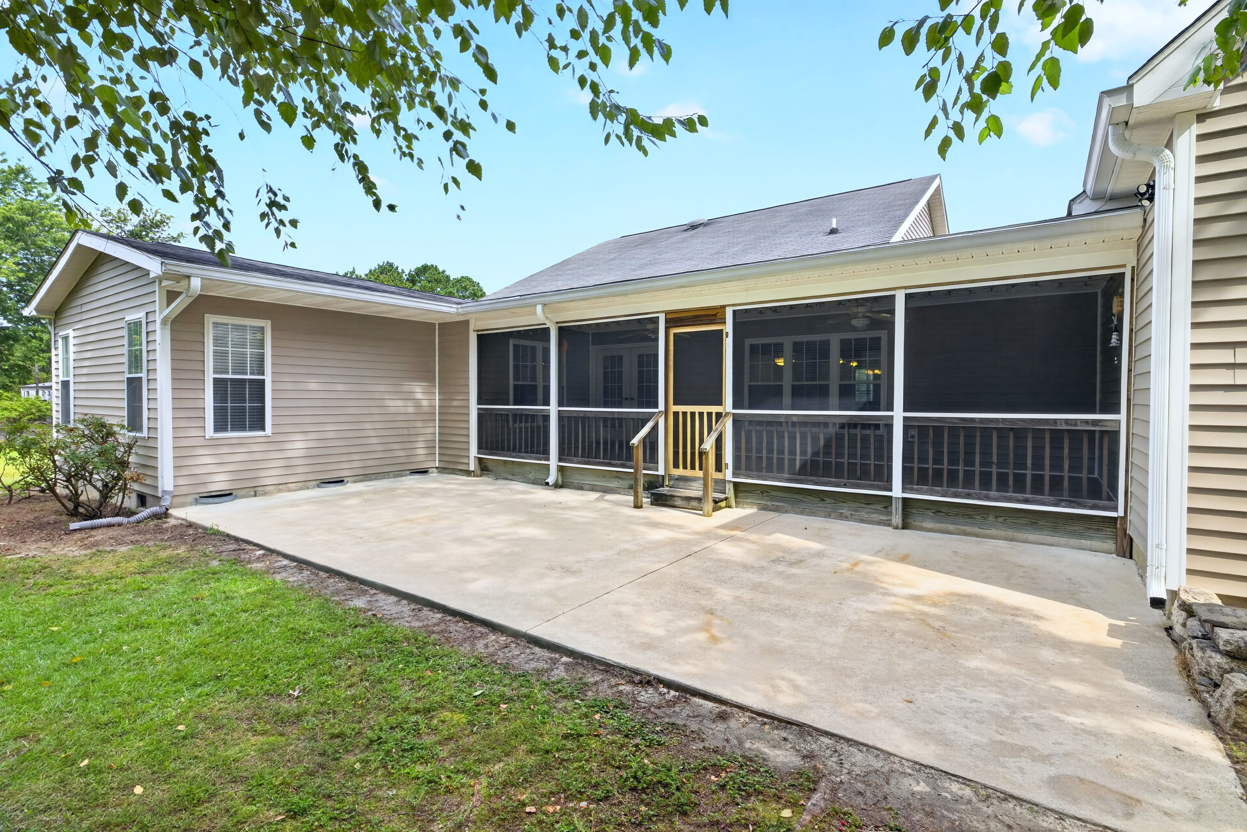 main property photo 49