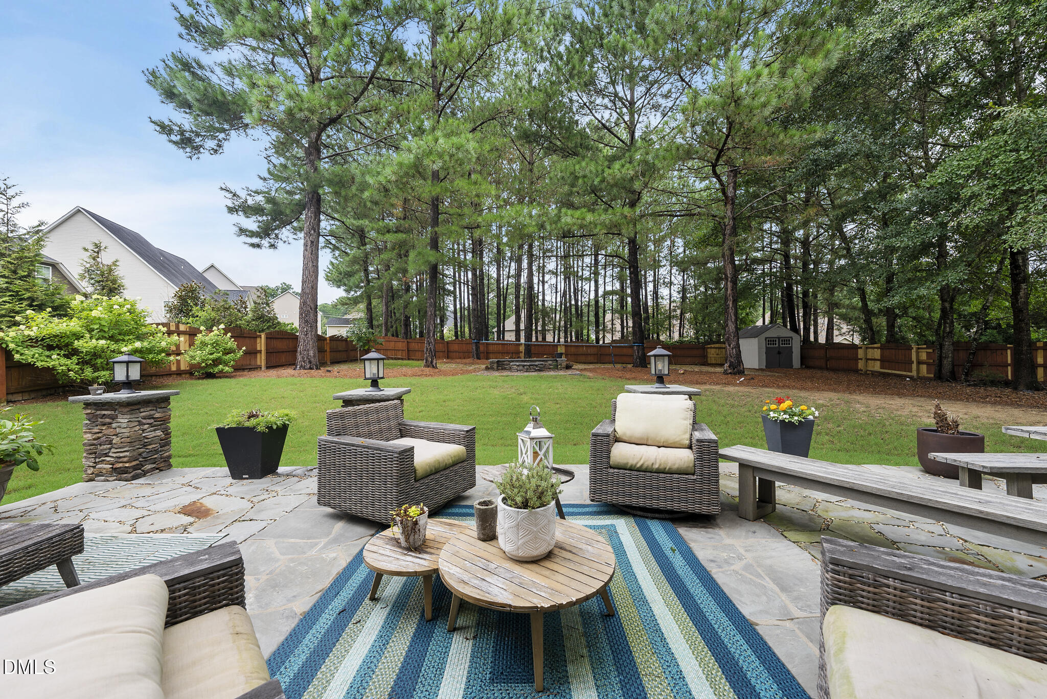 main property photo 23