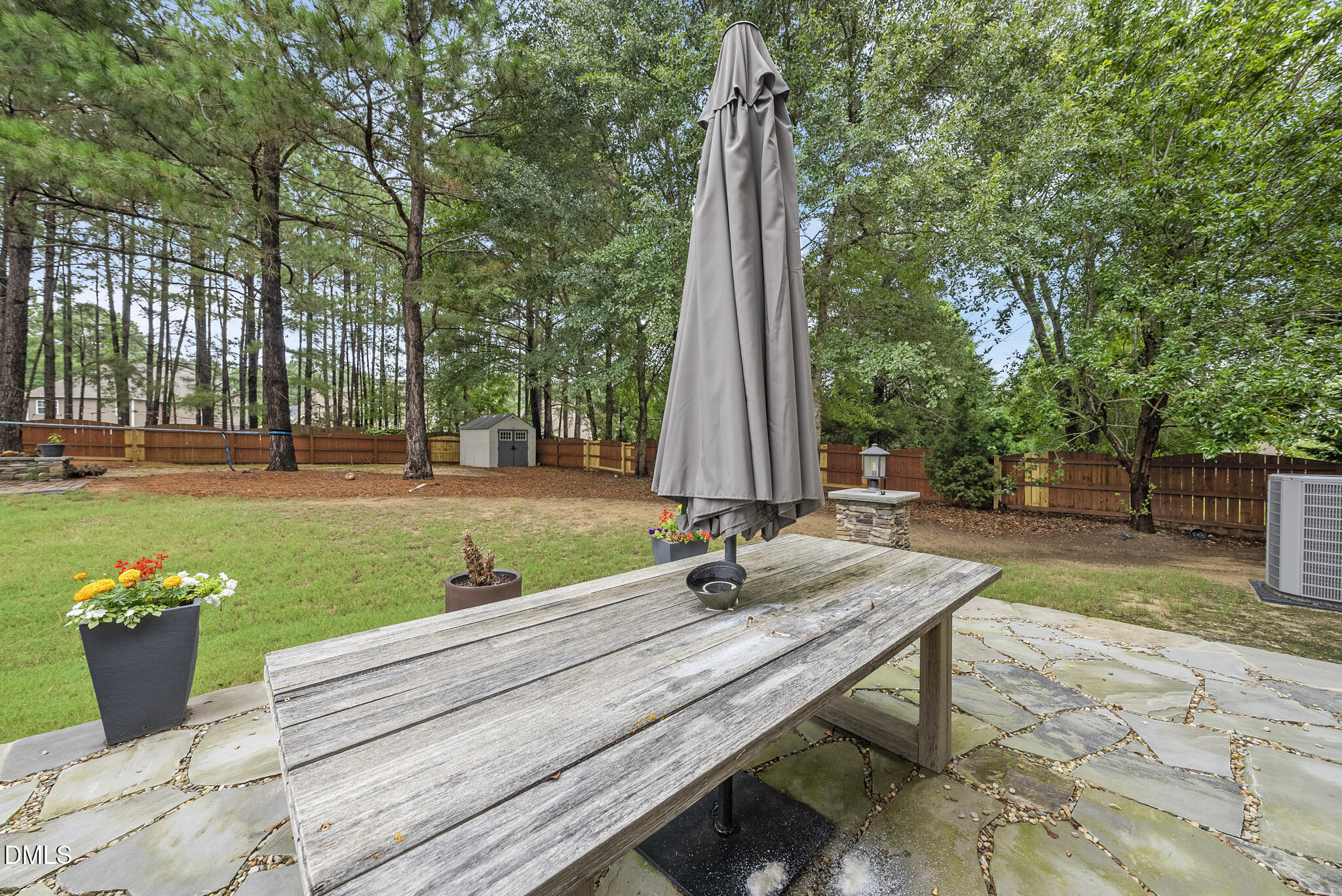 main property photo 24