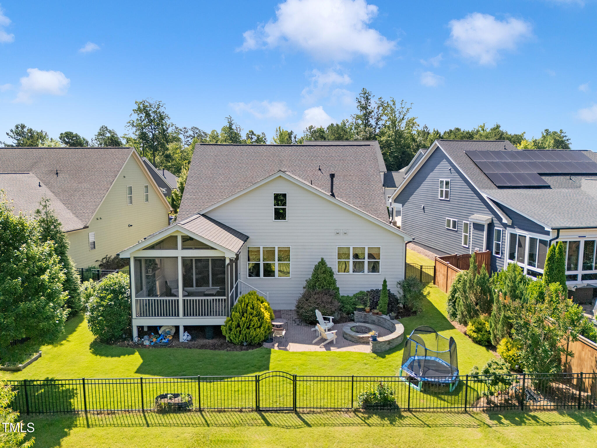 main property photo 42