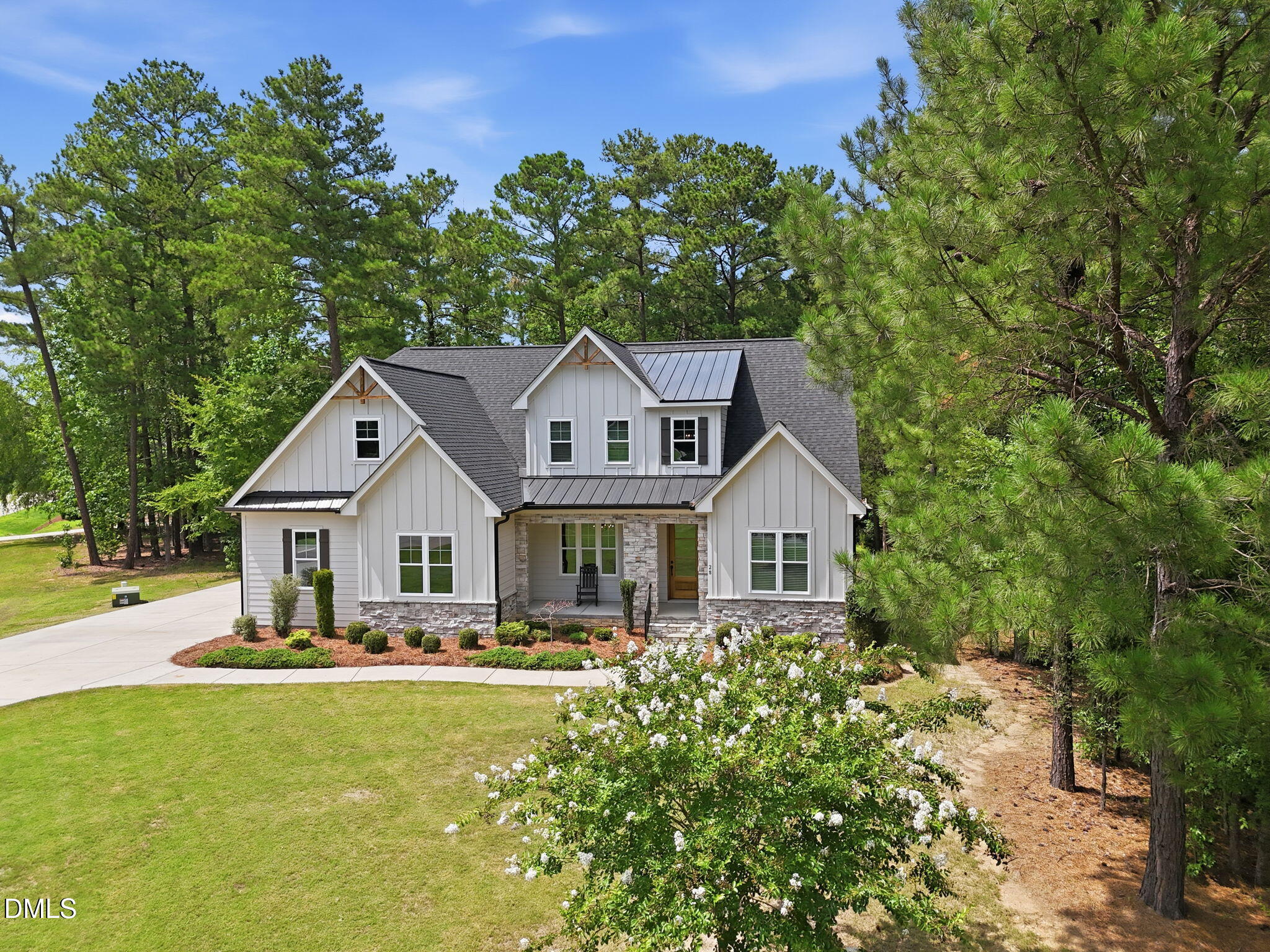 main property photo 14