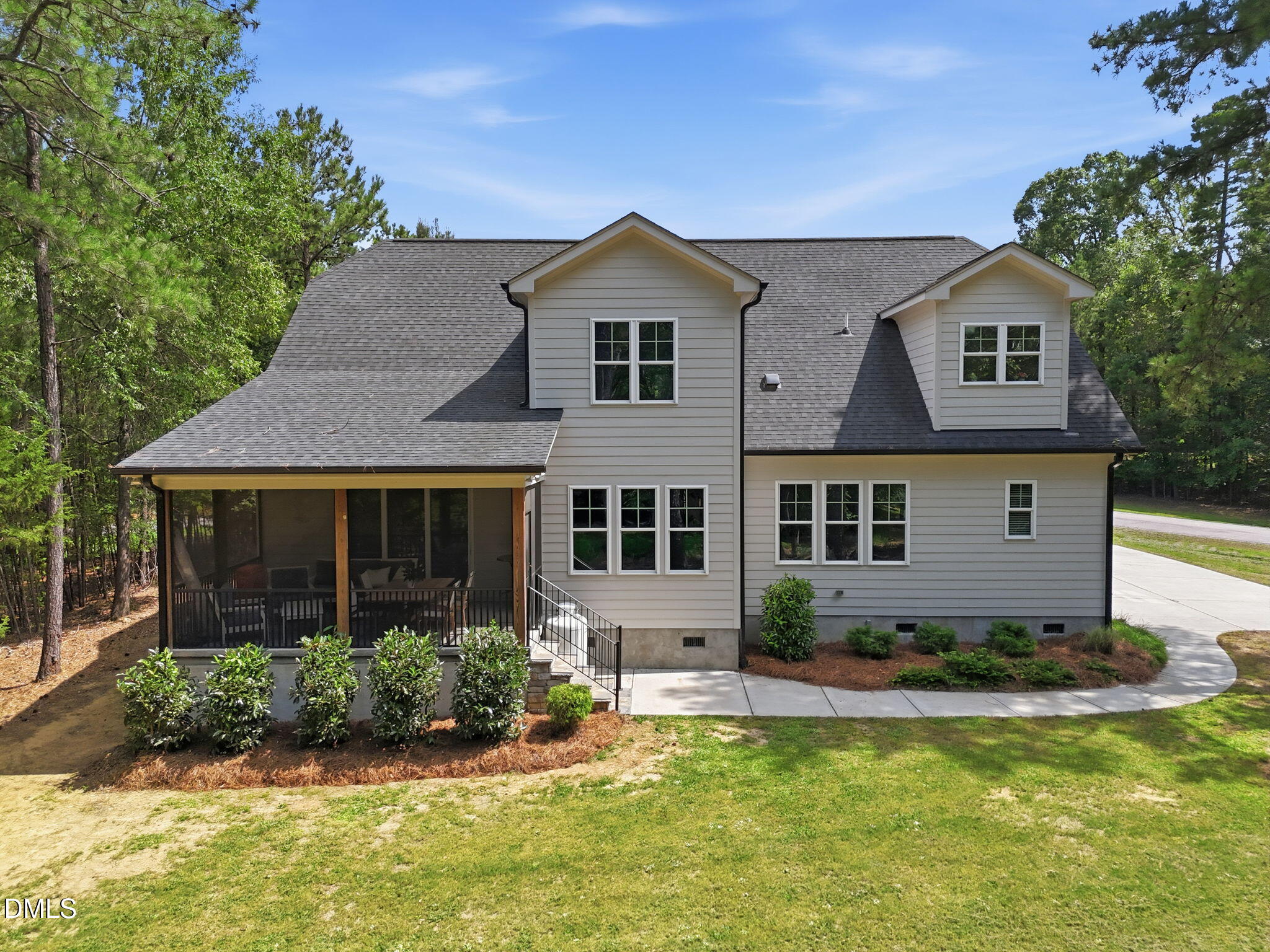 main property photo 22