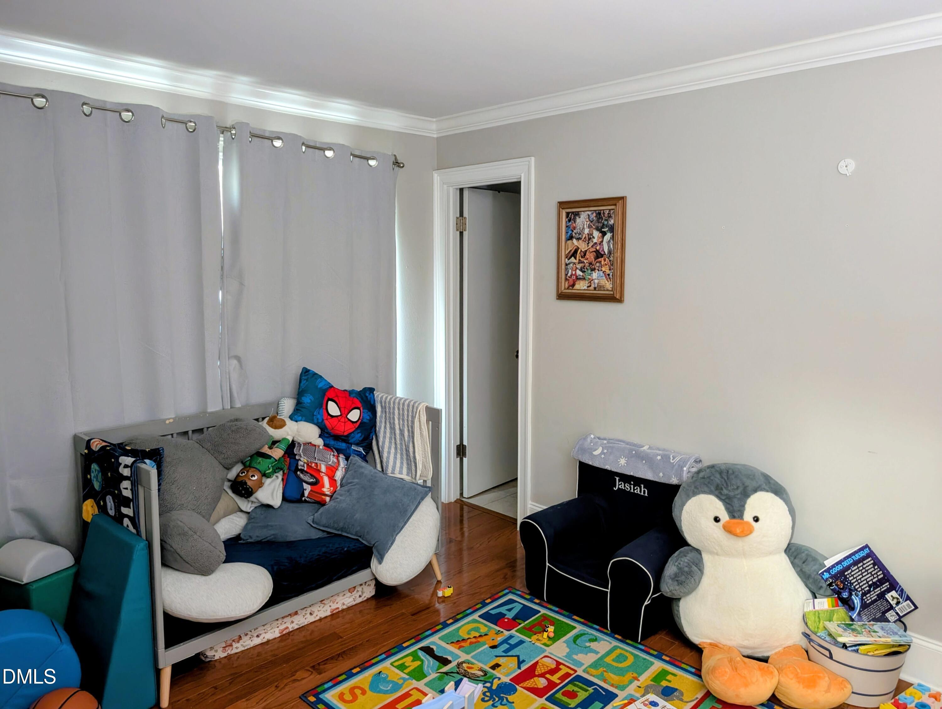 main property photo 7