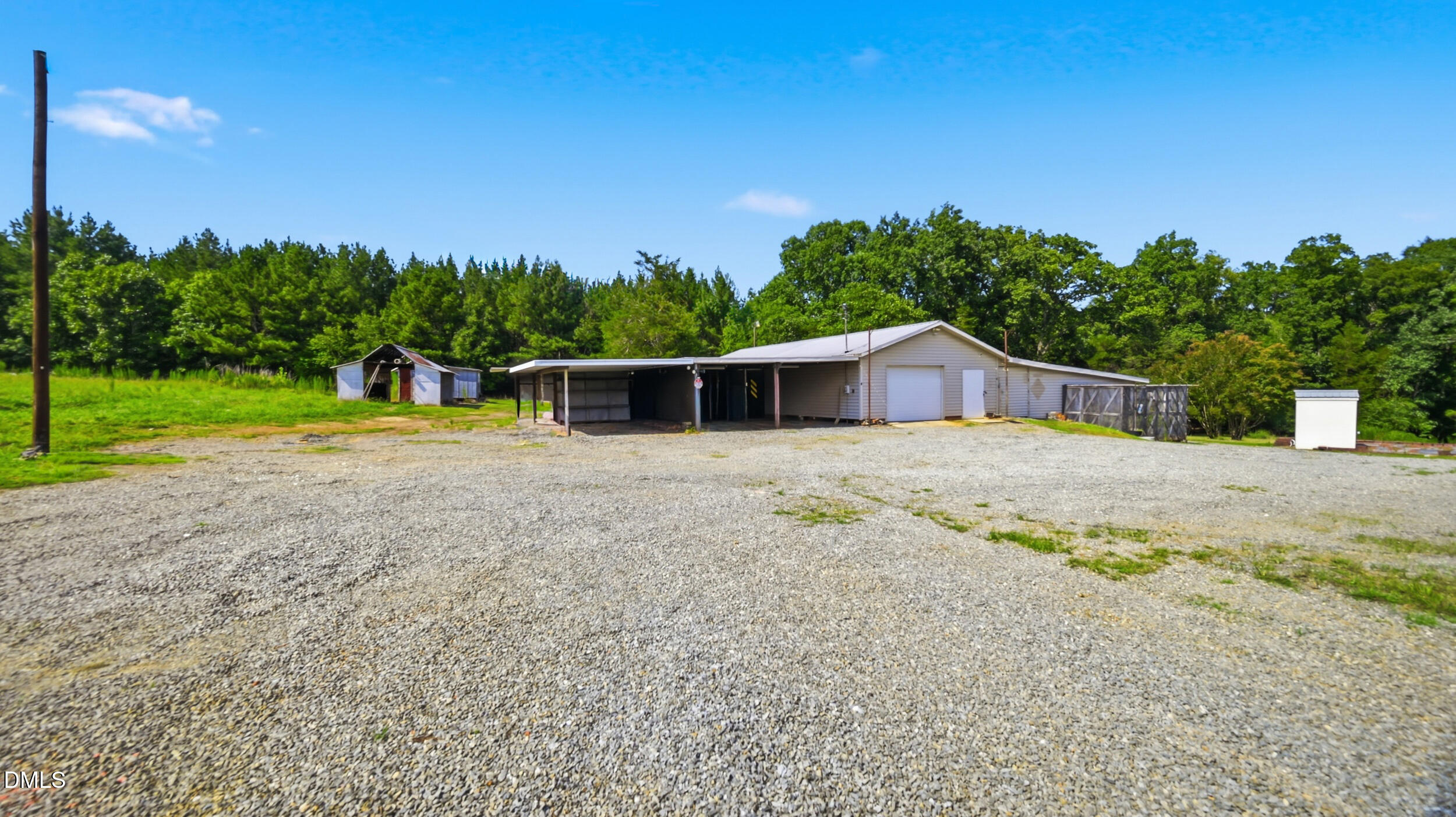 main property photo 38