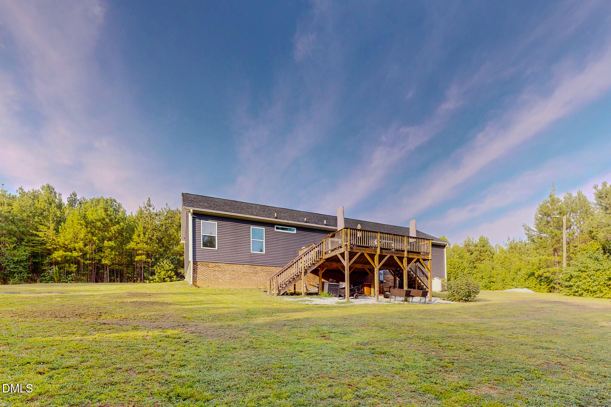 main property photo 19