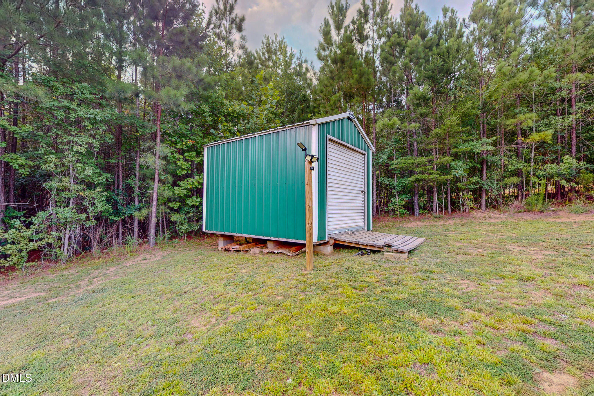 main property photo 44