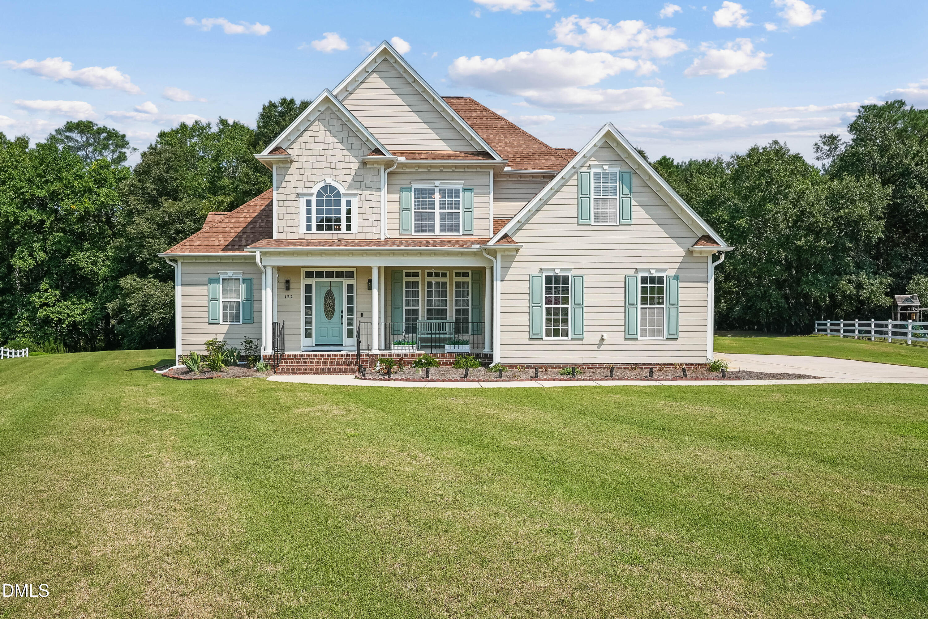 main property photo 1