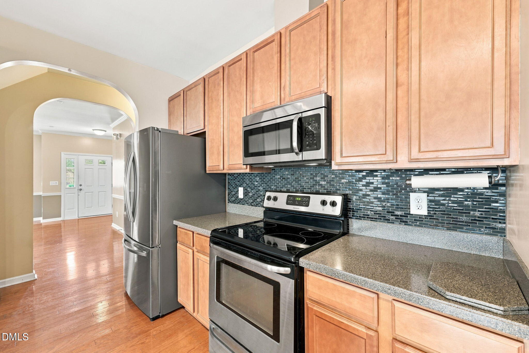 main property photo 9