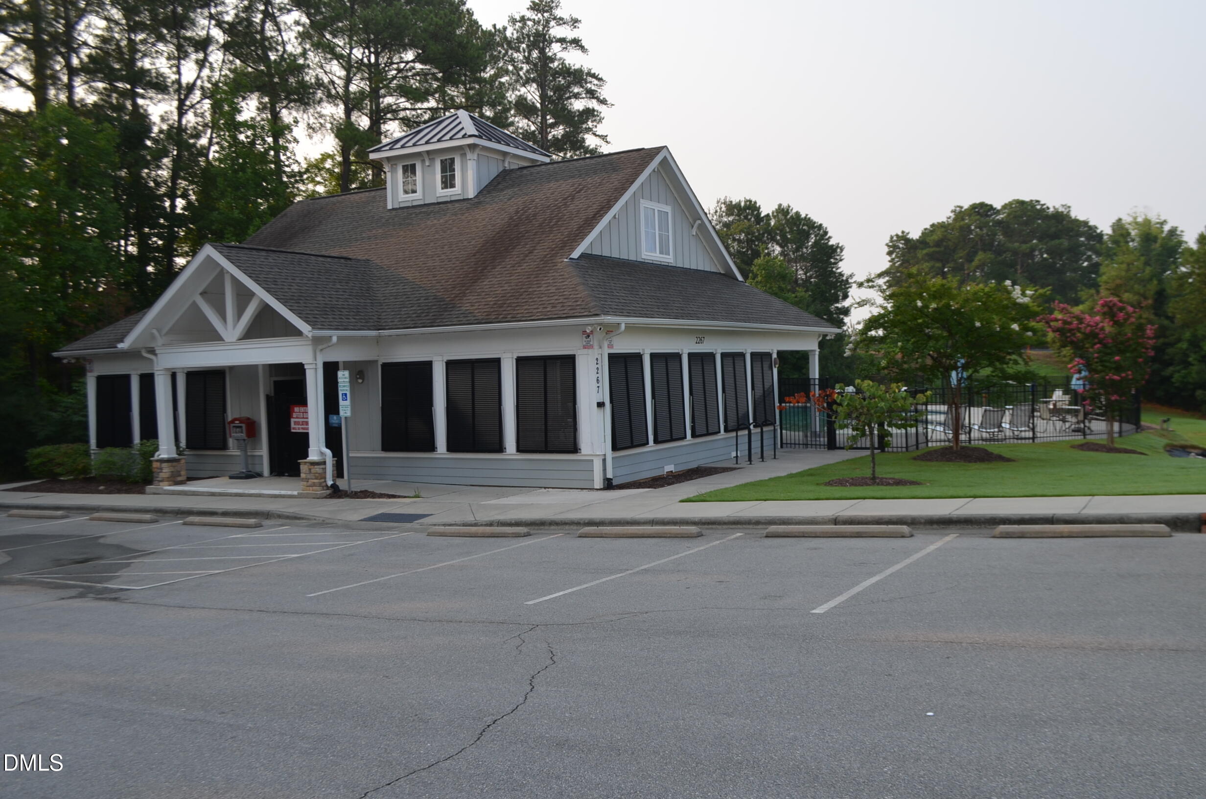 main property photo 49