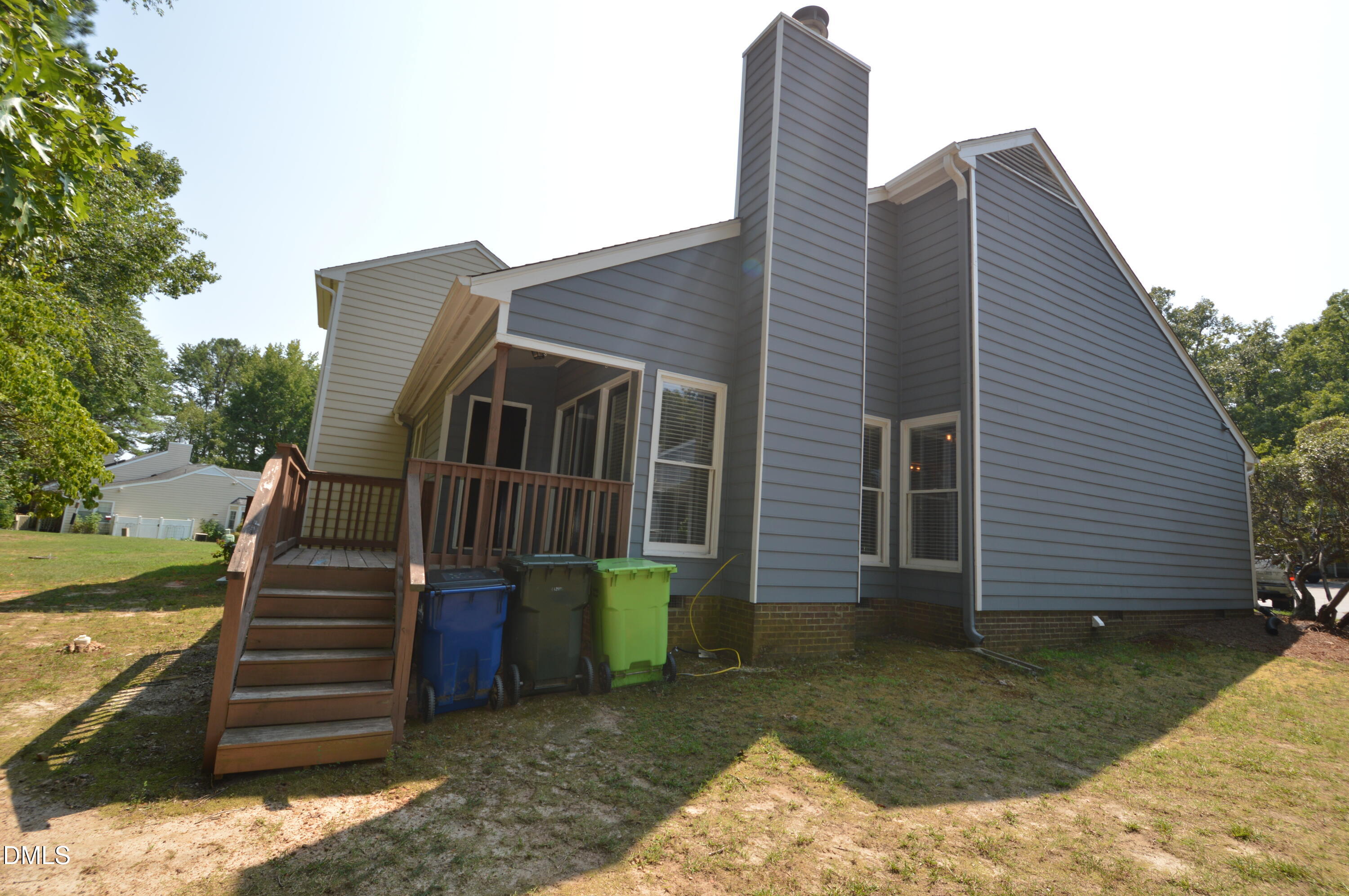 main property photo 3