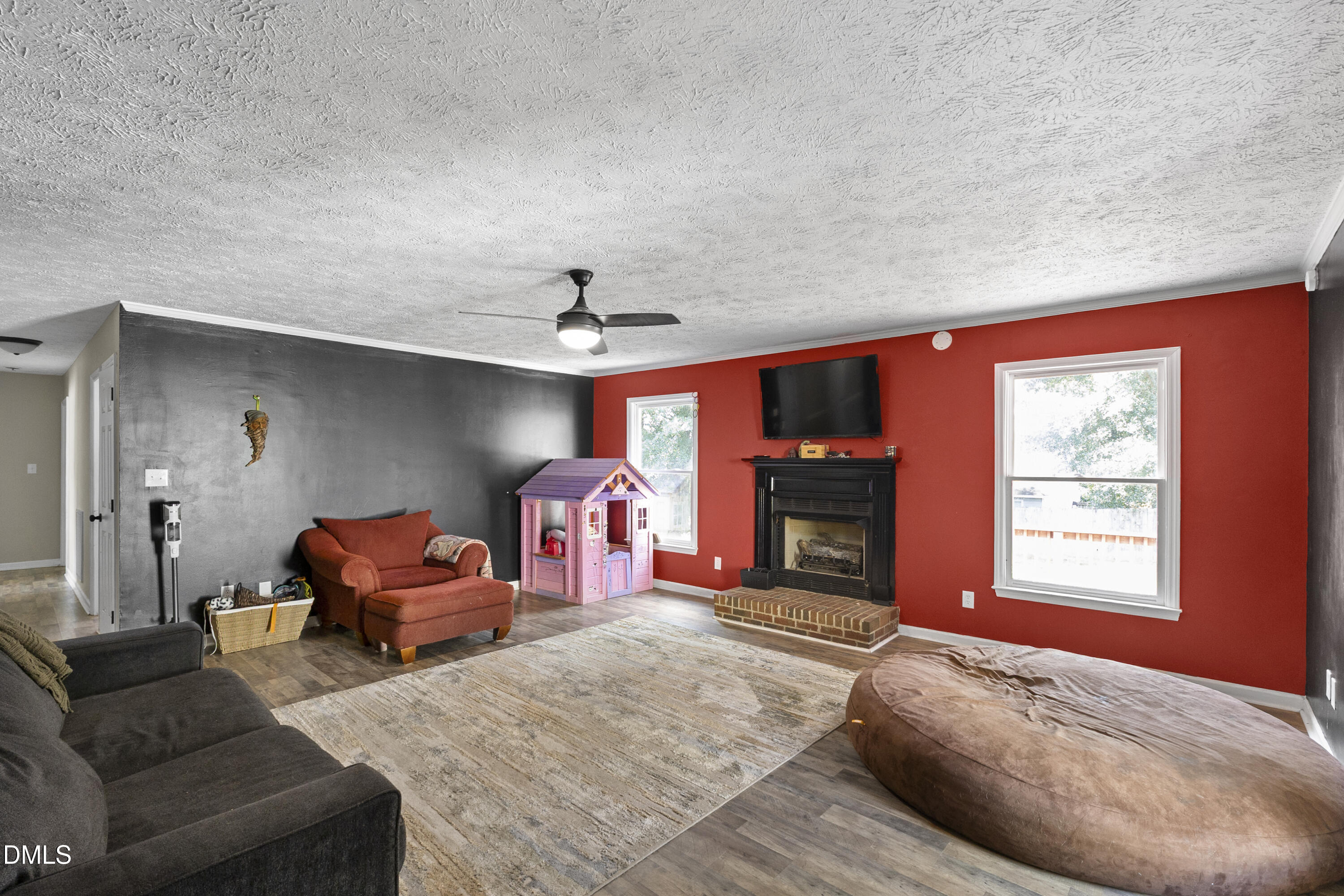 main property photo 8