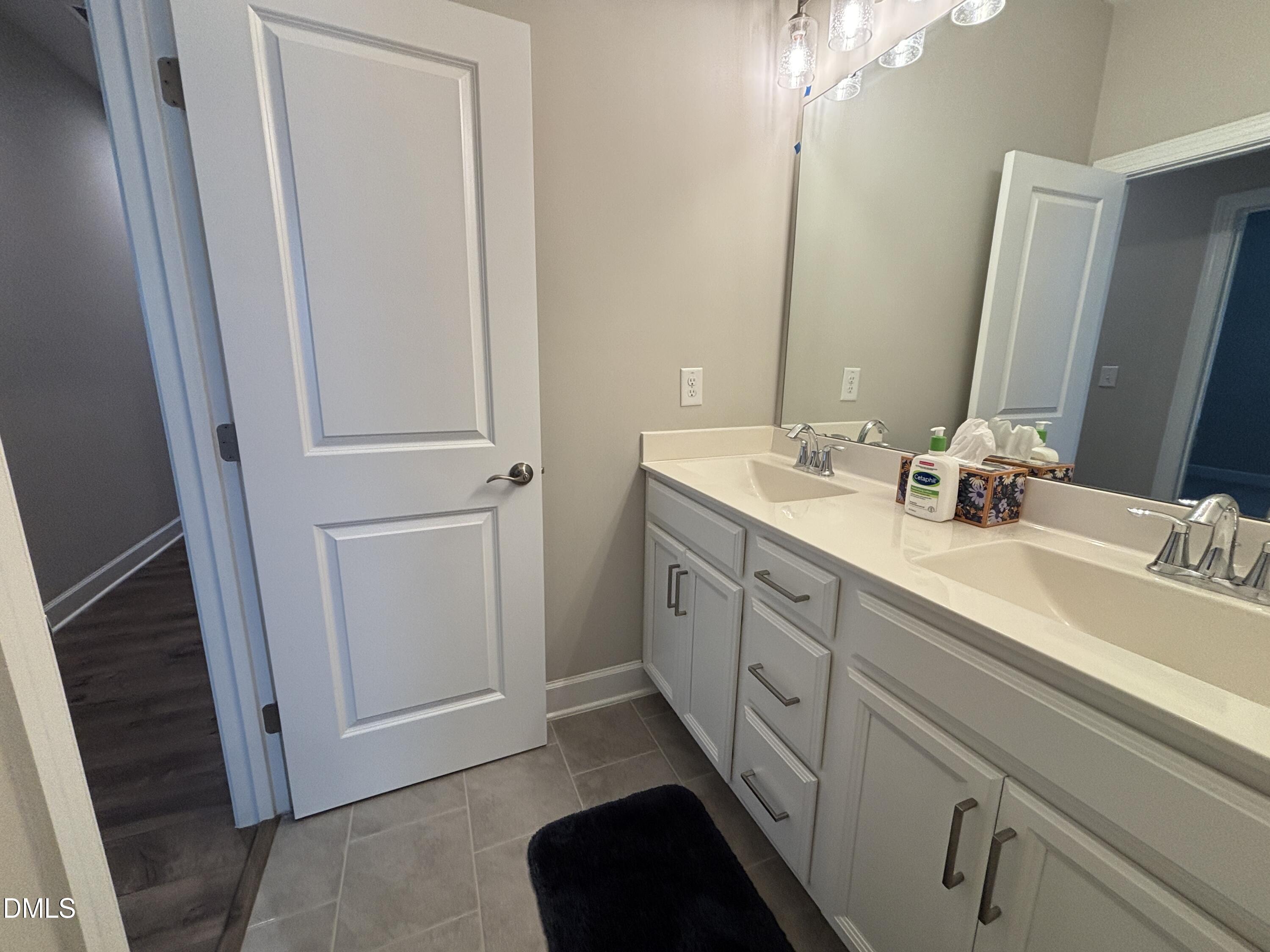 main property photo 81