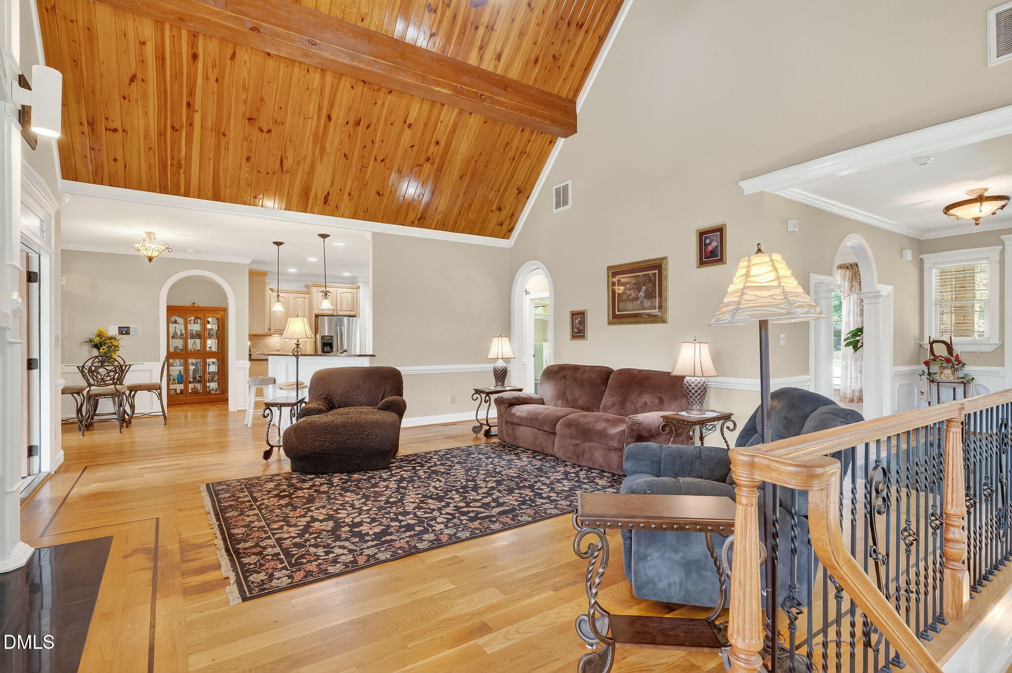main property photo 13