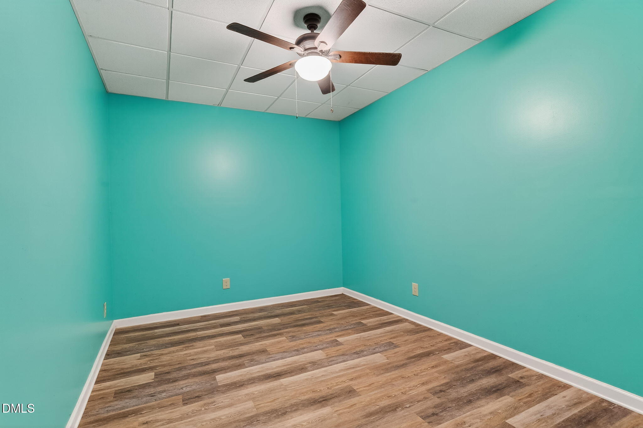 main property photo 45
