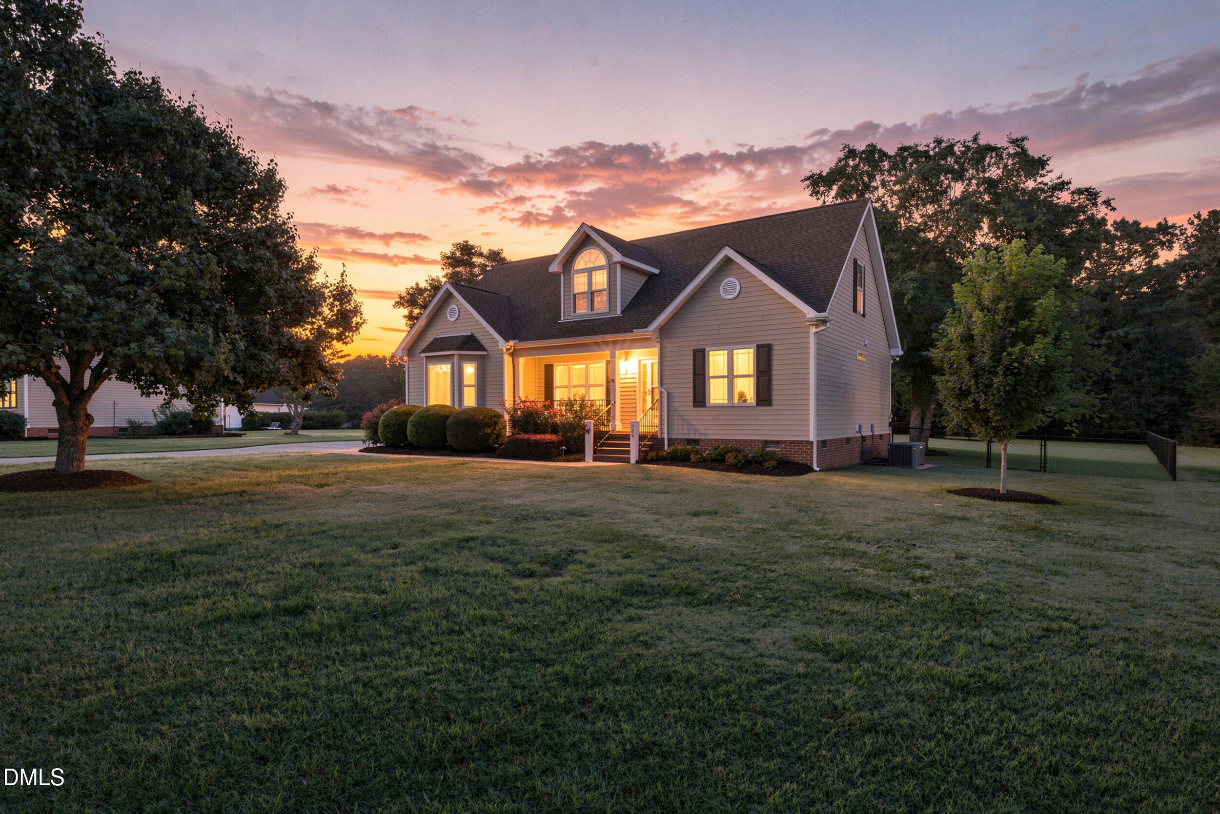 main property photo 50