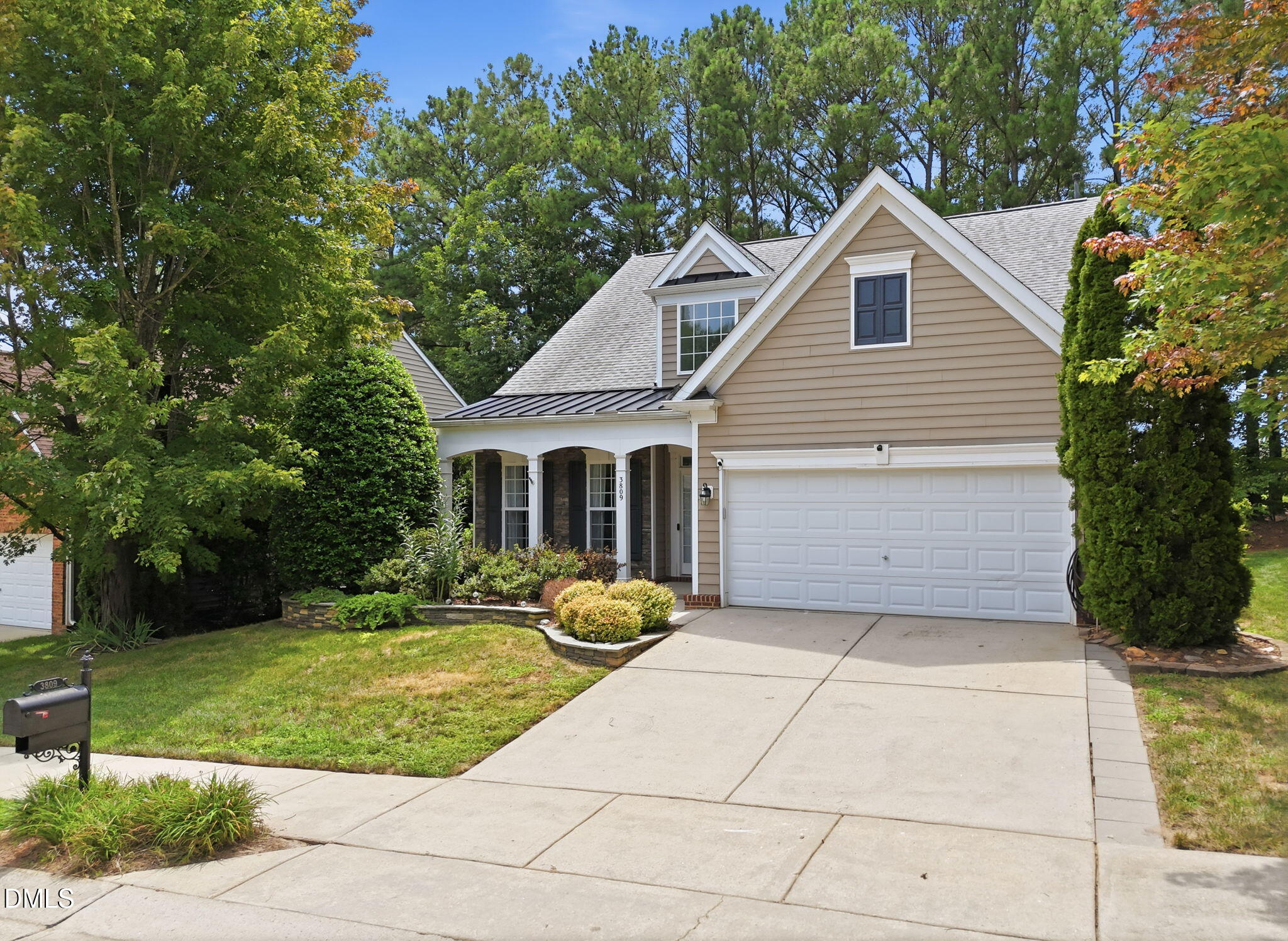 main property photo 1