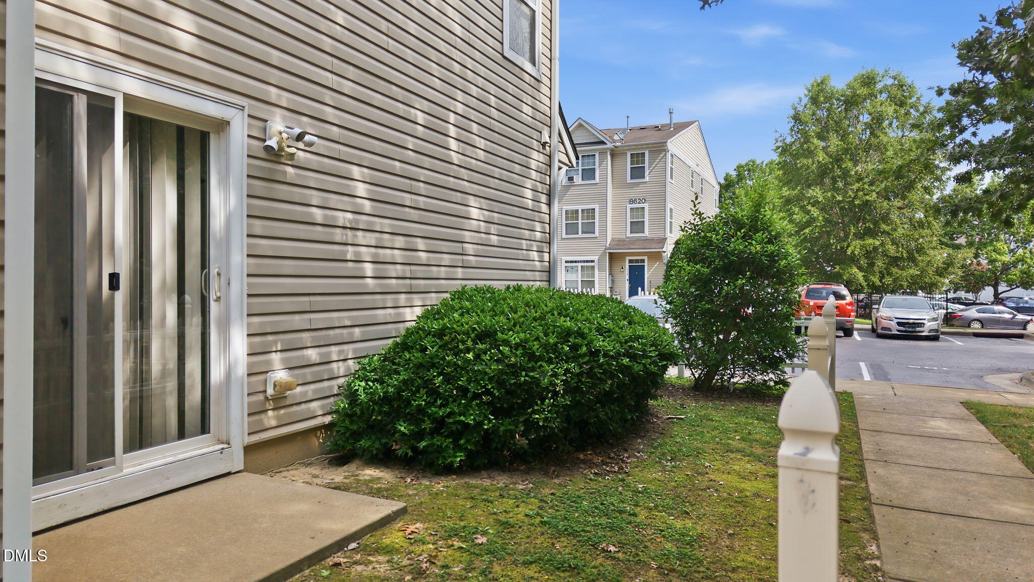 main property photo 31