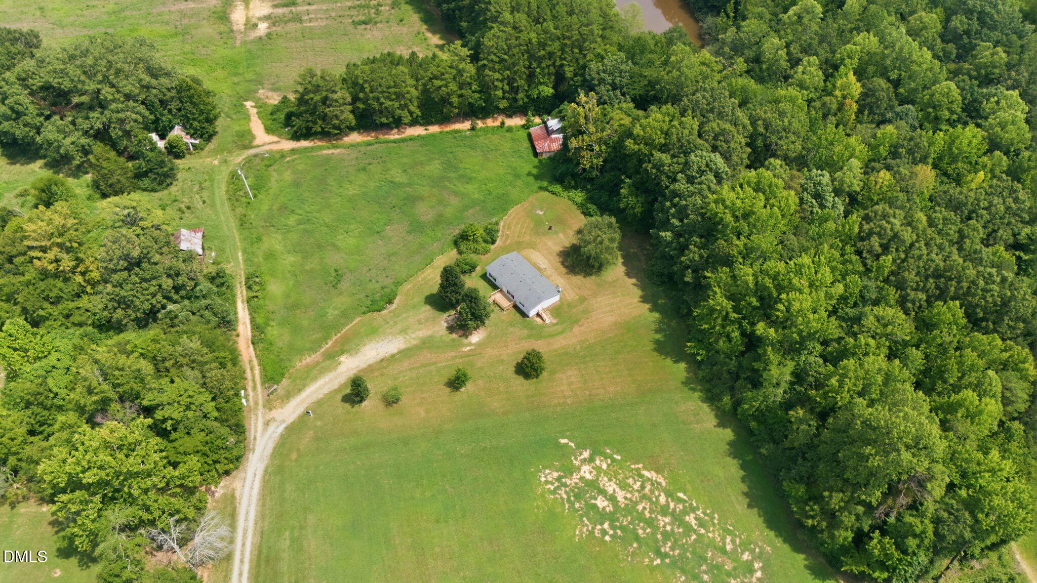 main property photo 16