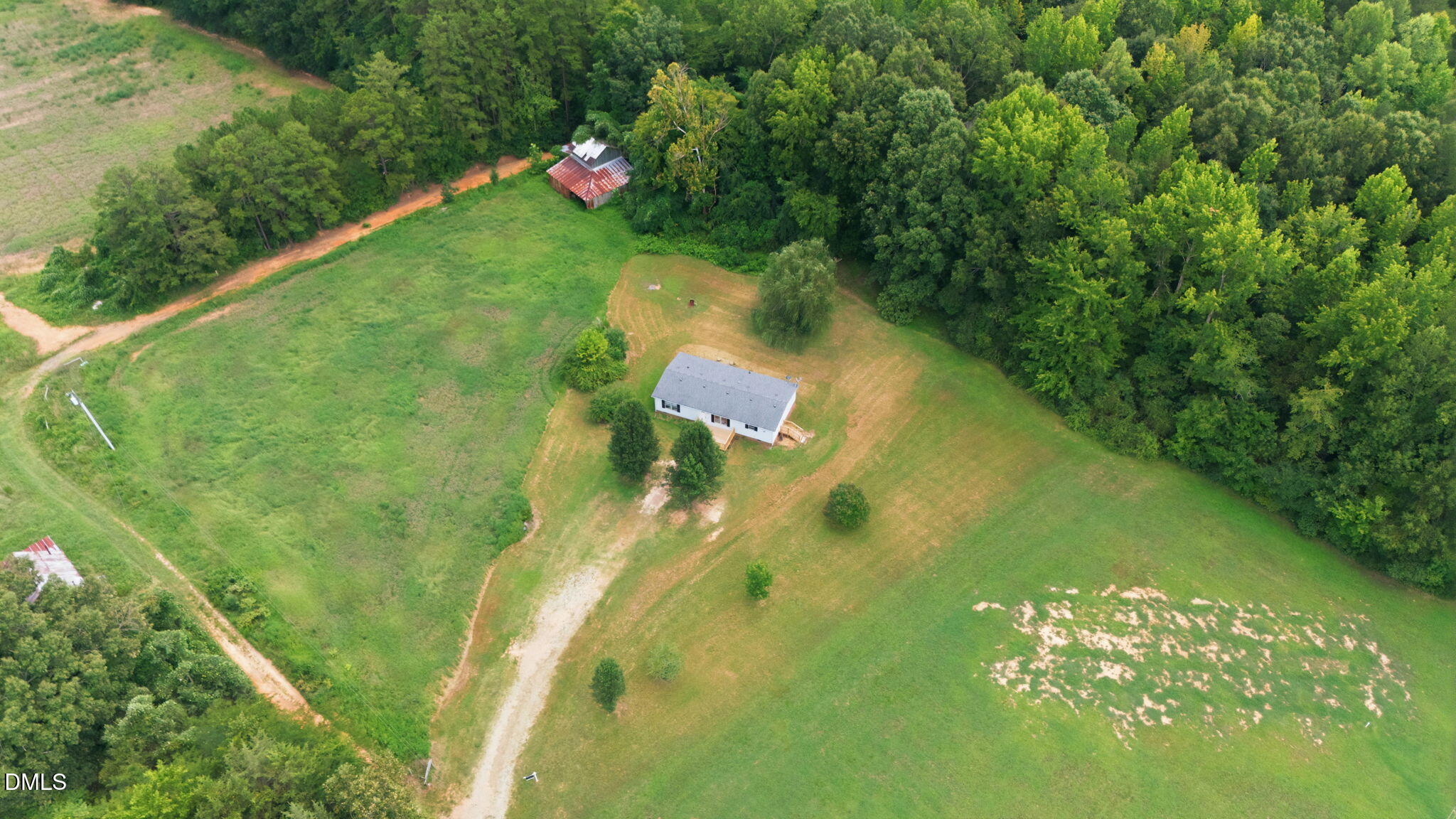 main property photo 17