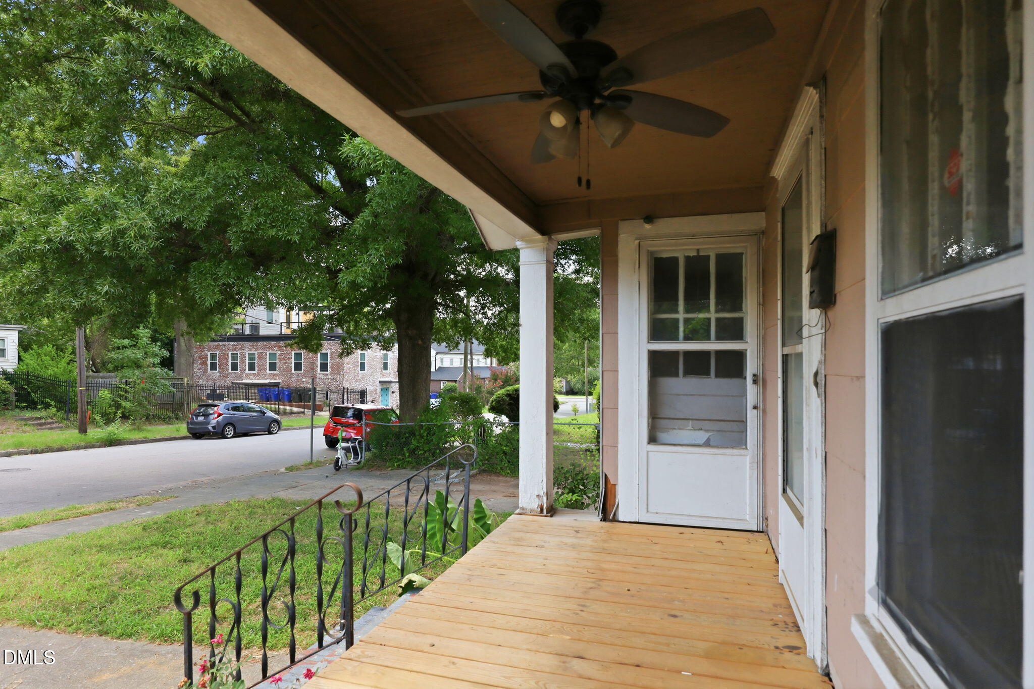 main property photo 18