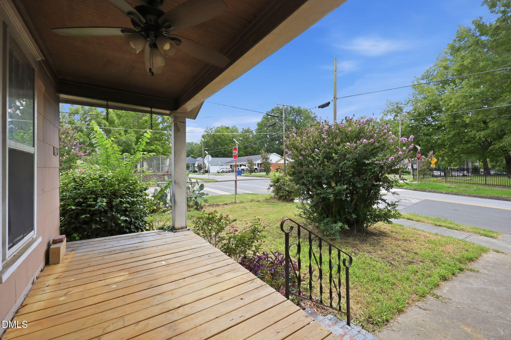 main property photo 19