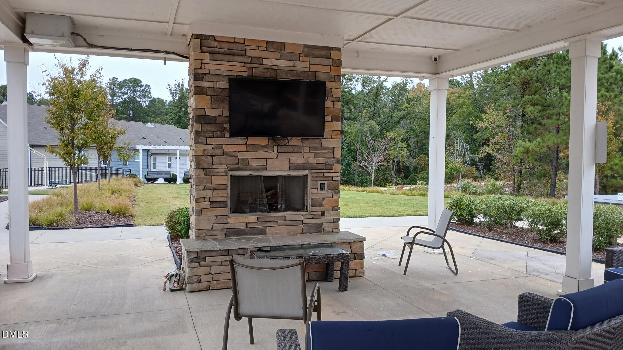 main property photo 35