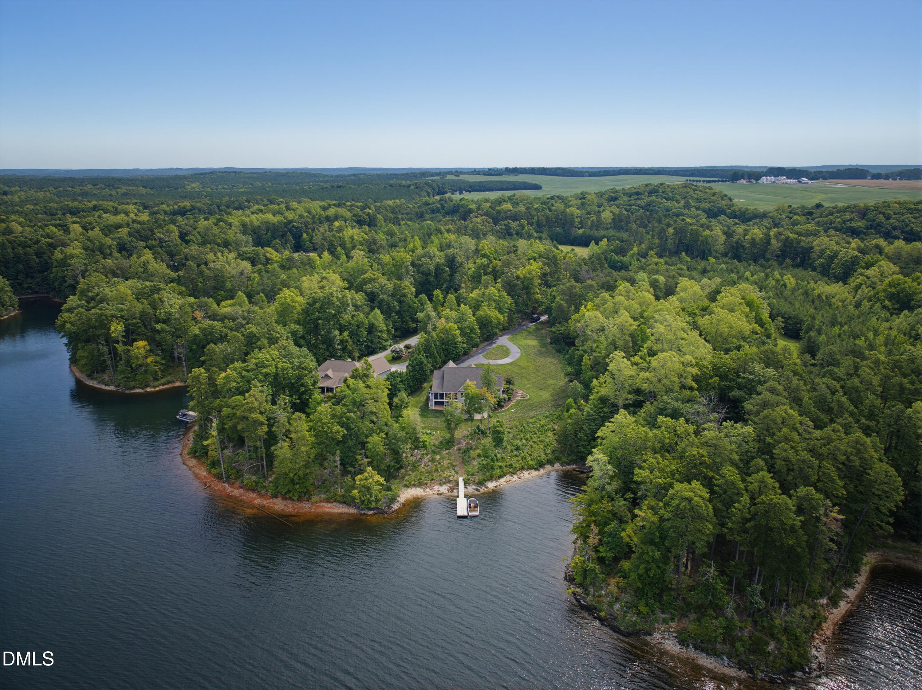 main property photo 4
