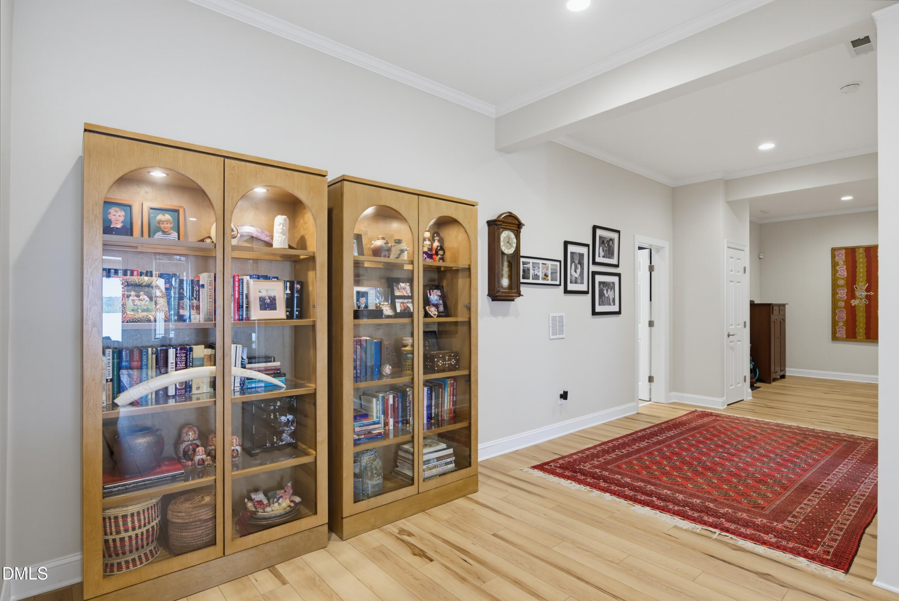 main property photo 50