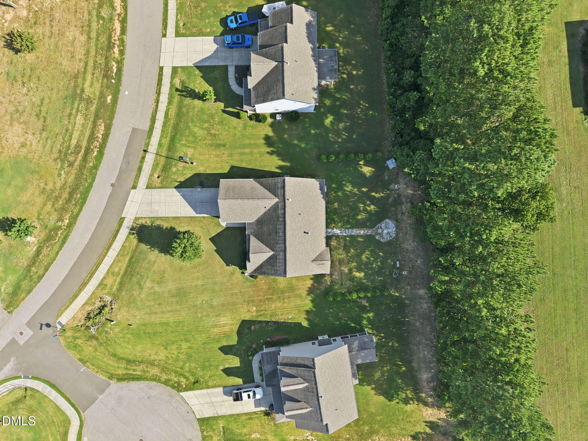 main property photo 43
