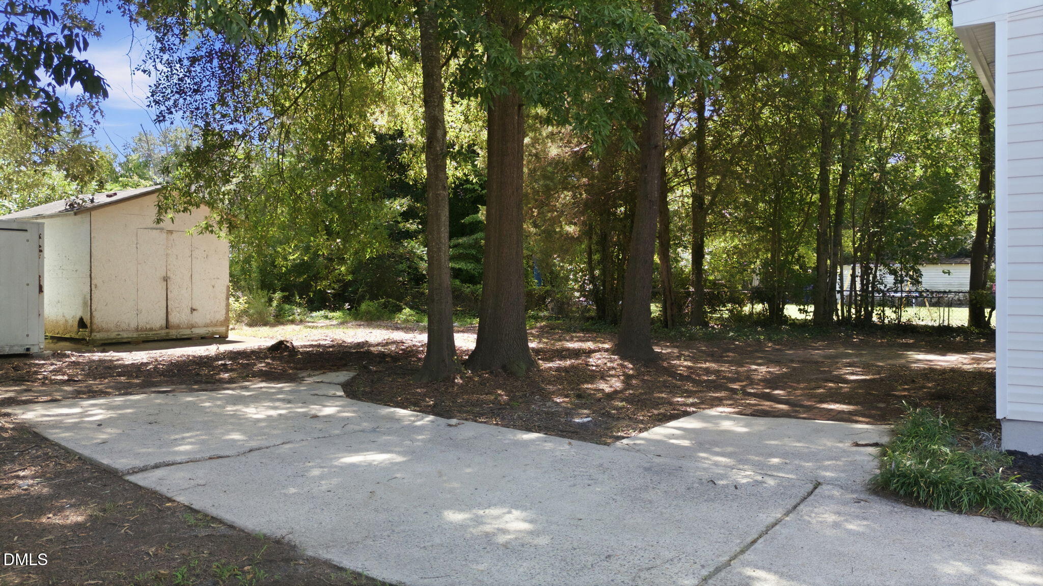 main property photo 35