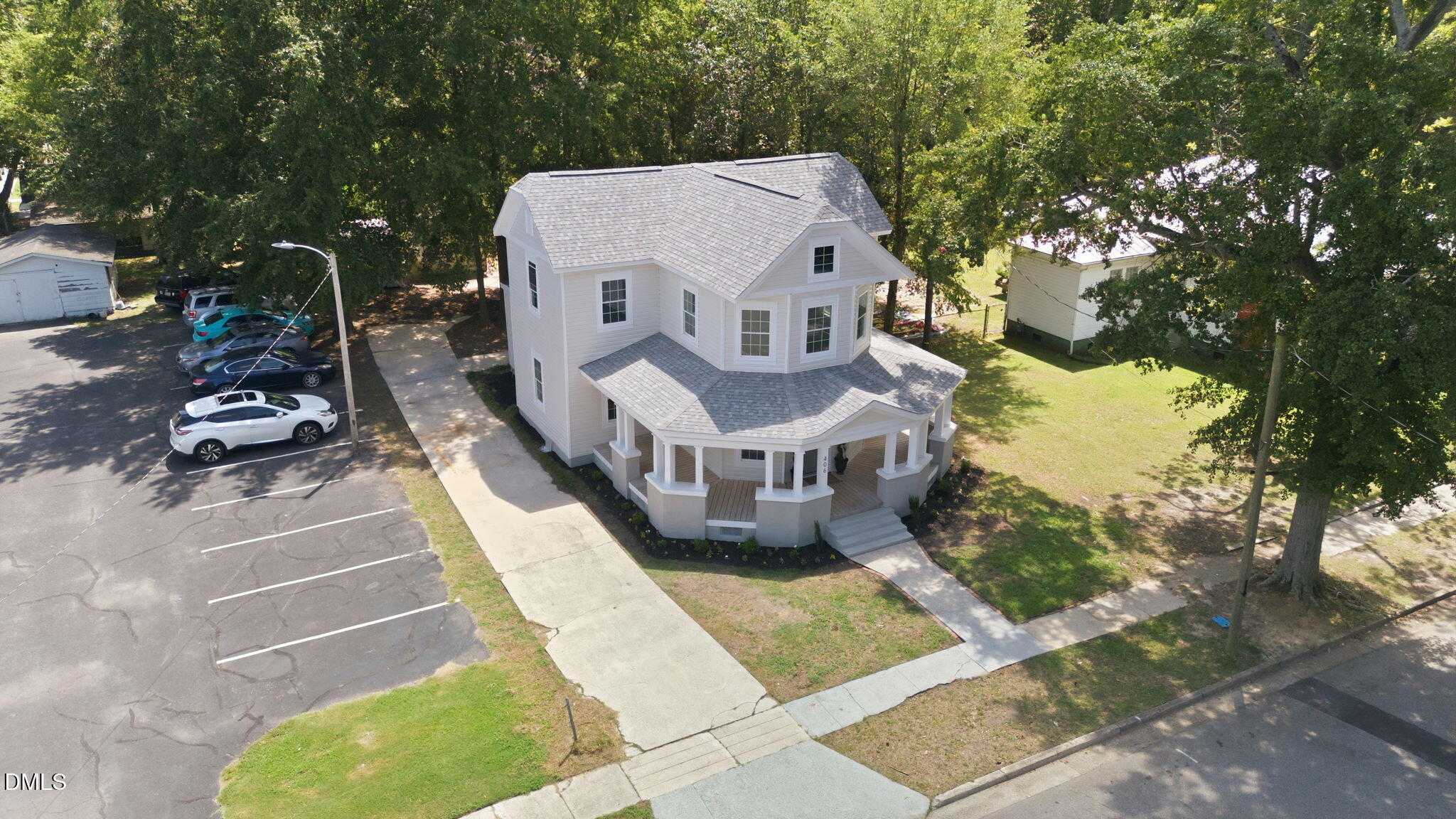 main property photo 36