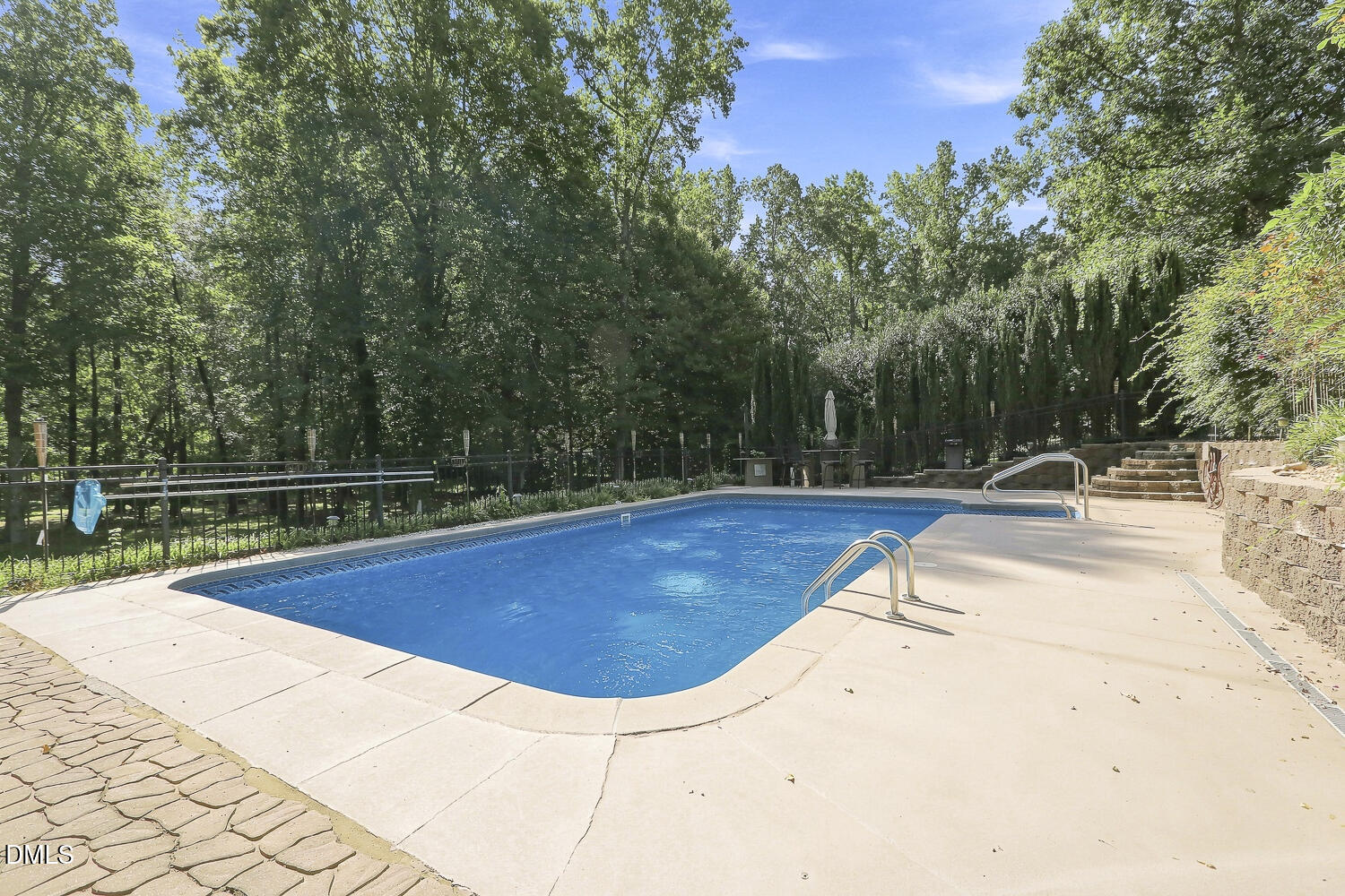 main property photo 74