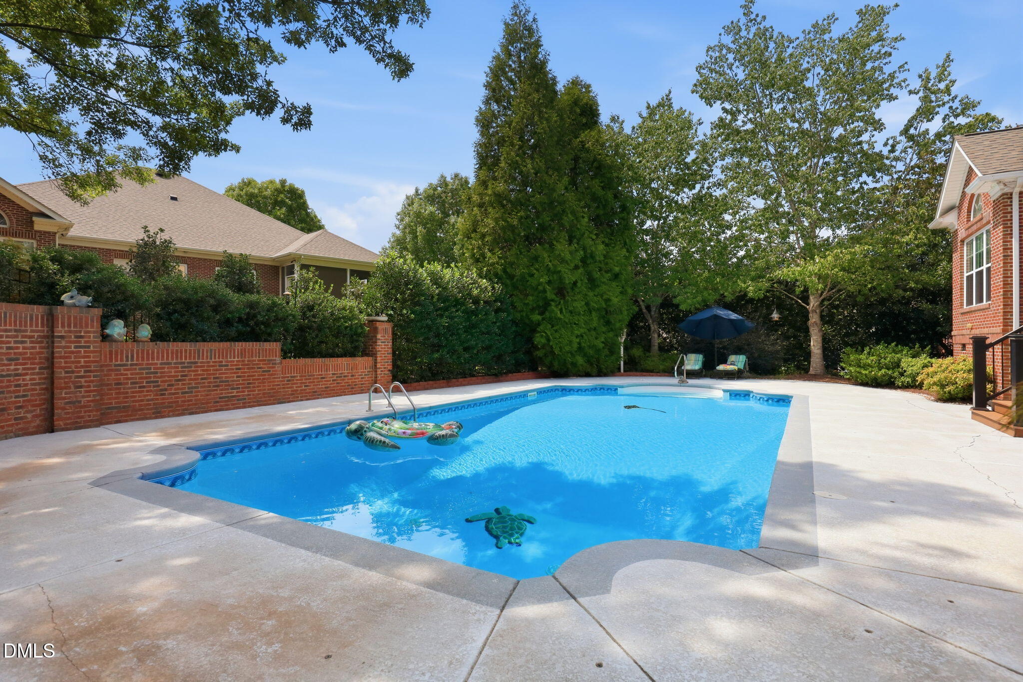 main property photo 64