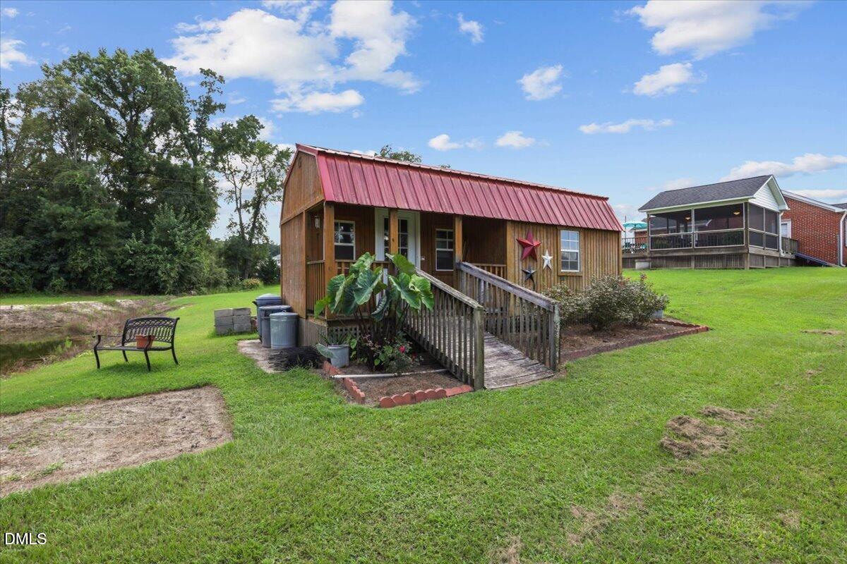 main property photo 38